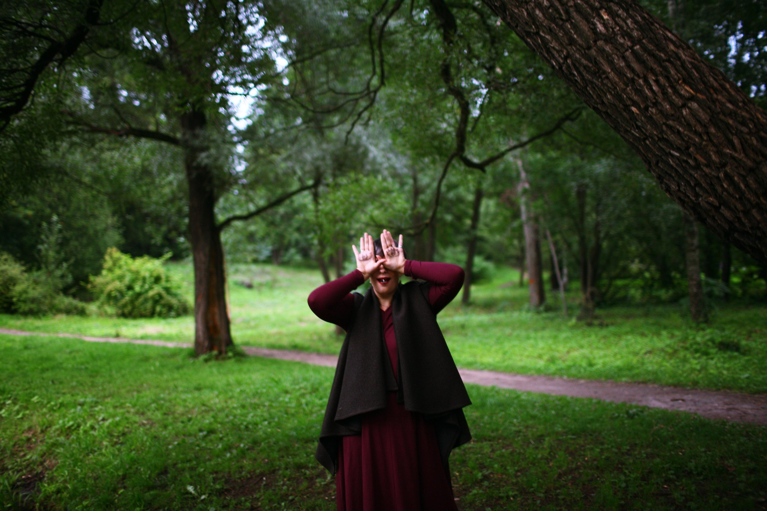 Anna and the fire. Victoria Dini. Art photography in London / Folkestone, UK