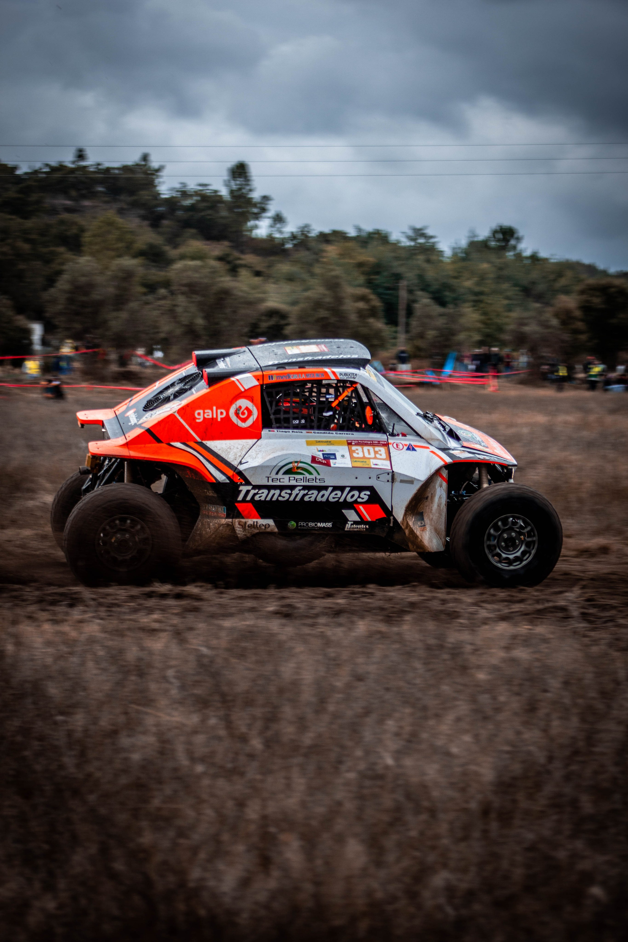 #303 Tiago Reis / Candido Carrera