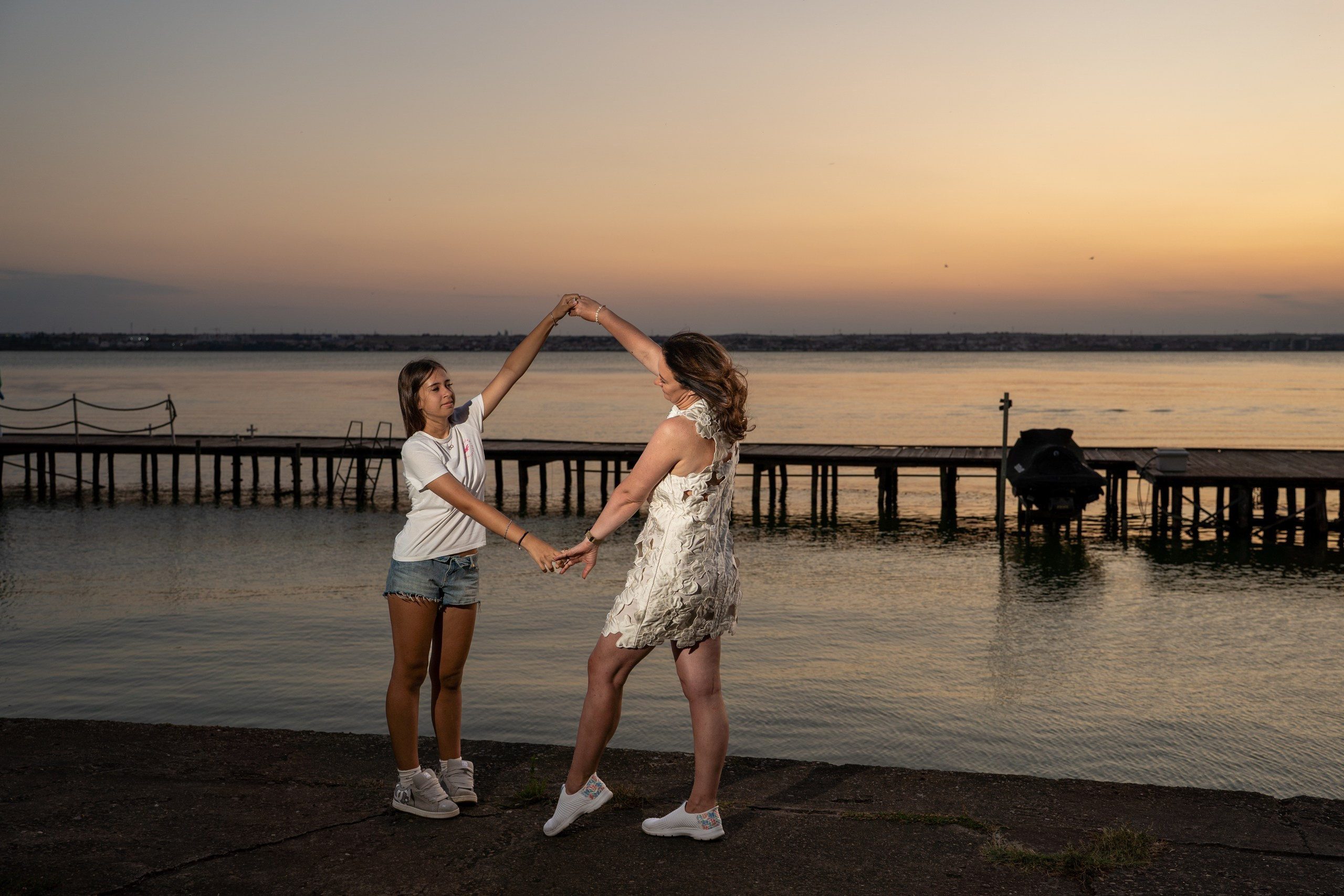 Anca, Sara si Luca. Adelinne — fotograf profesionist în Constanța pentru familii, bebeluși și evenimente