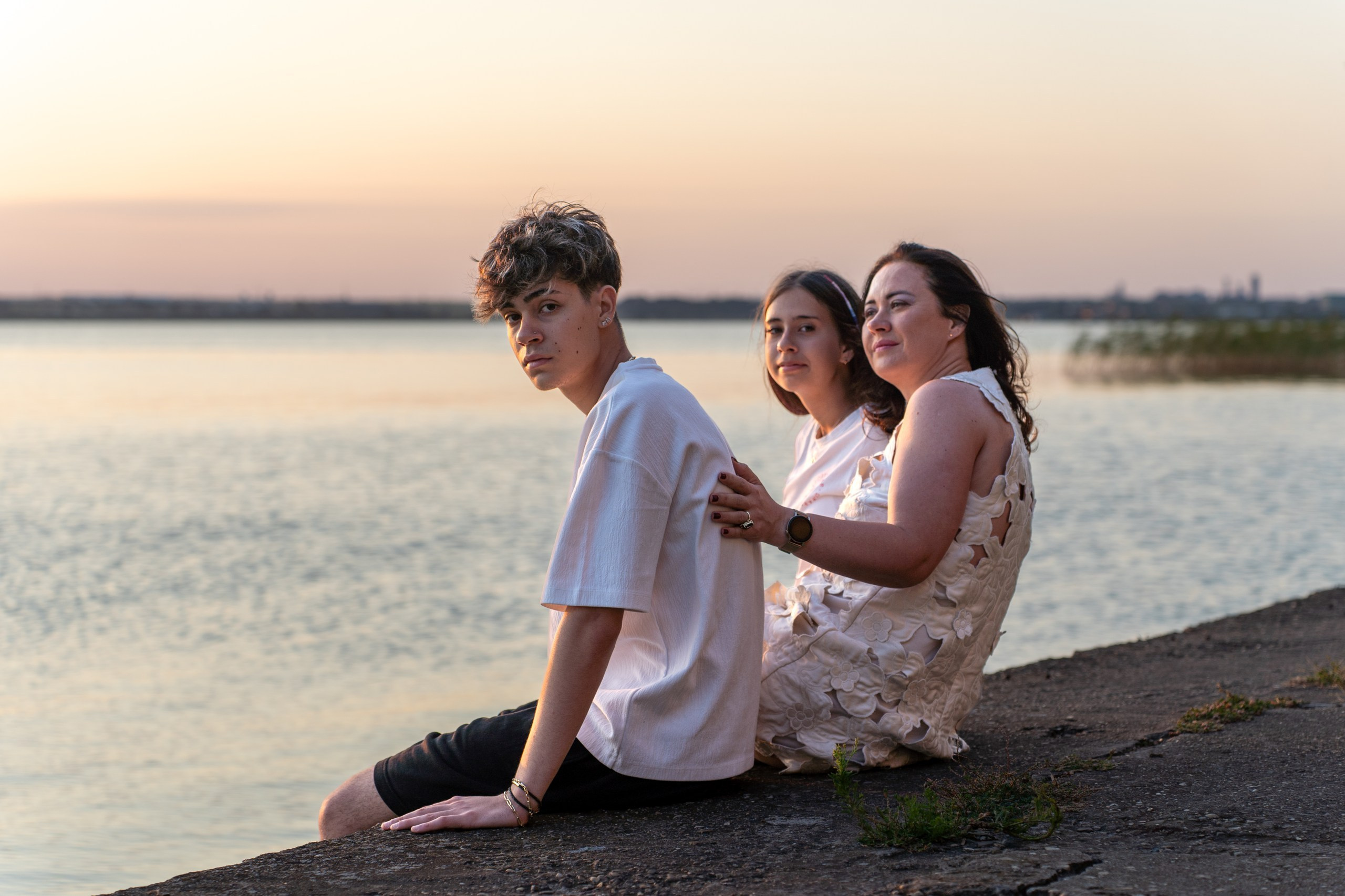 Anca, Sara si Luca. Adelinne — fotograf profesionist în Constanța pentru familii, bebeluși și evenimente