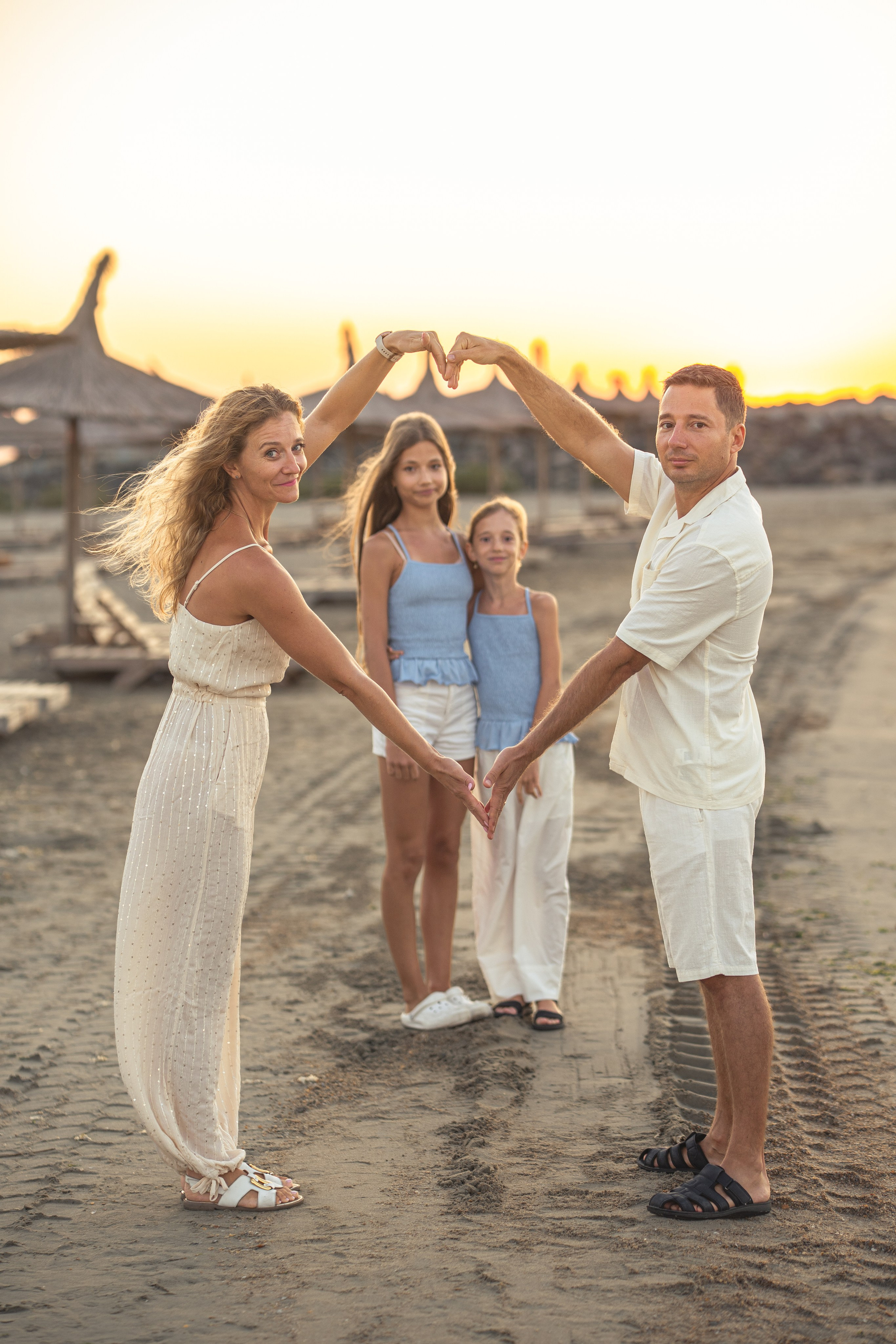 Happy family. Adelinne — fotograf profesionist în Constanța pentru familii, bebeluși și evenimente