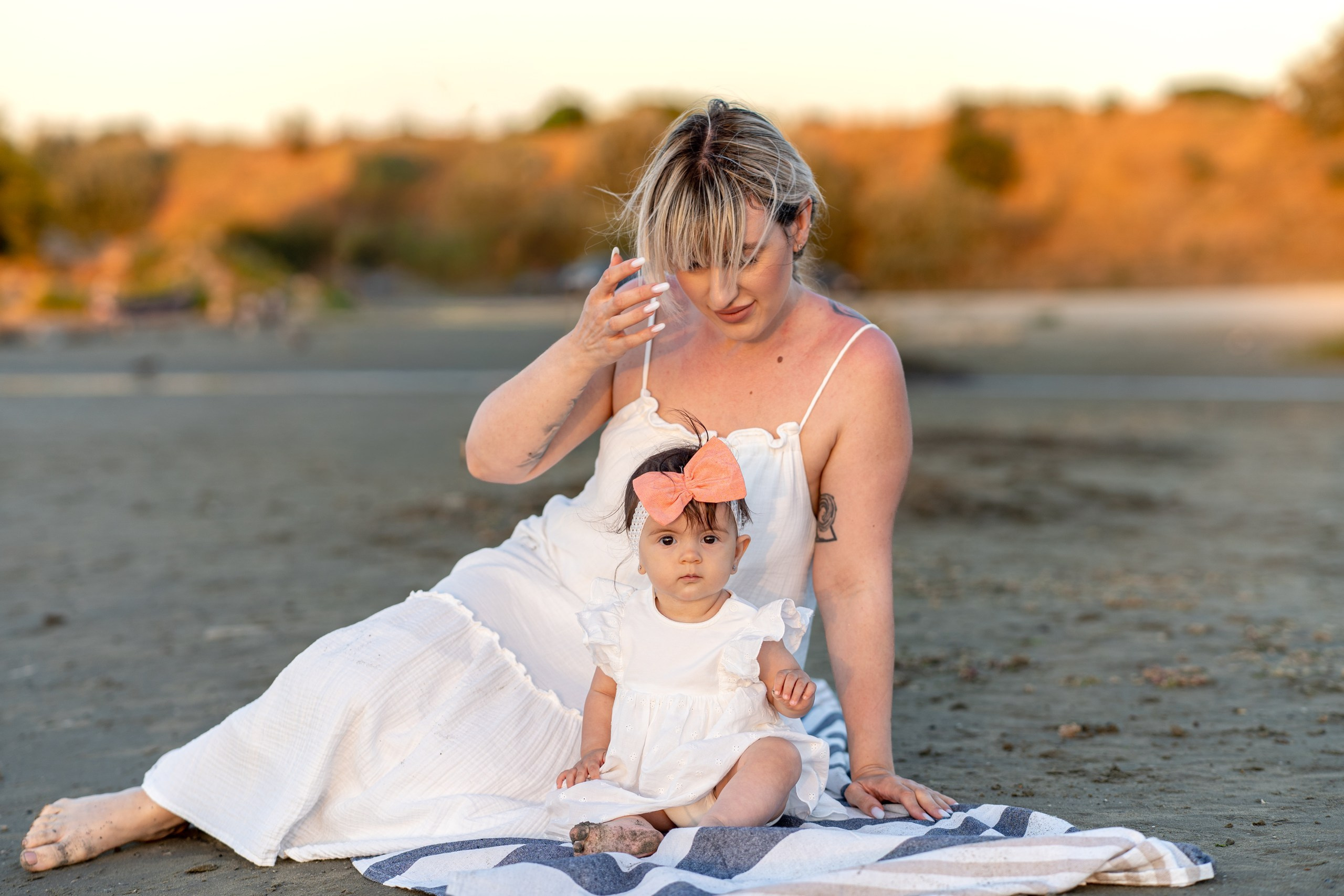 Raluca si Ecaterina. Adelinne — fotograf profesionist în Constanța pentru familii, bebeluși și evenimente