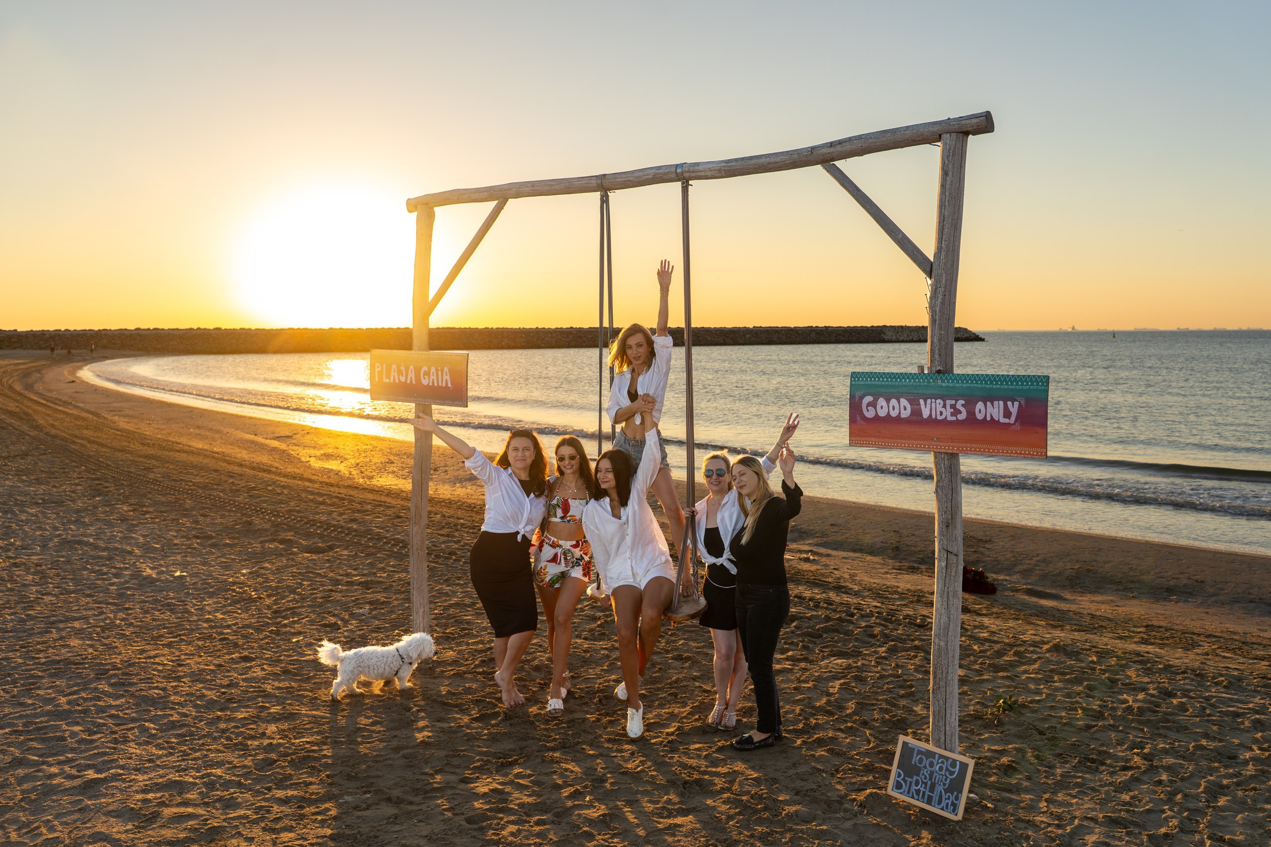 La multi ani, Mihaela si Monica. Adelinne — fotograf profesionist în Constanța pentru familii, bebeluși și evenimente