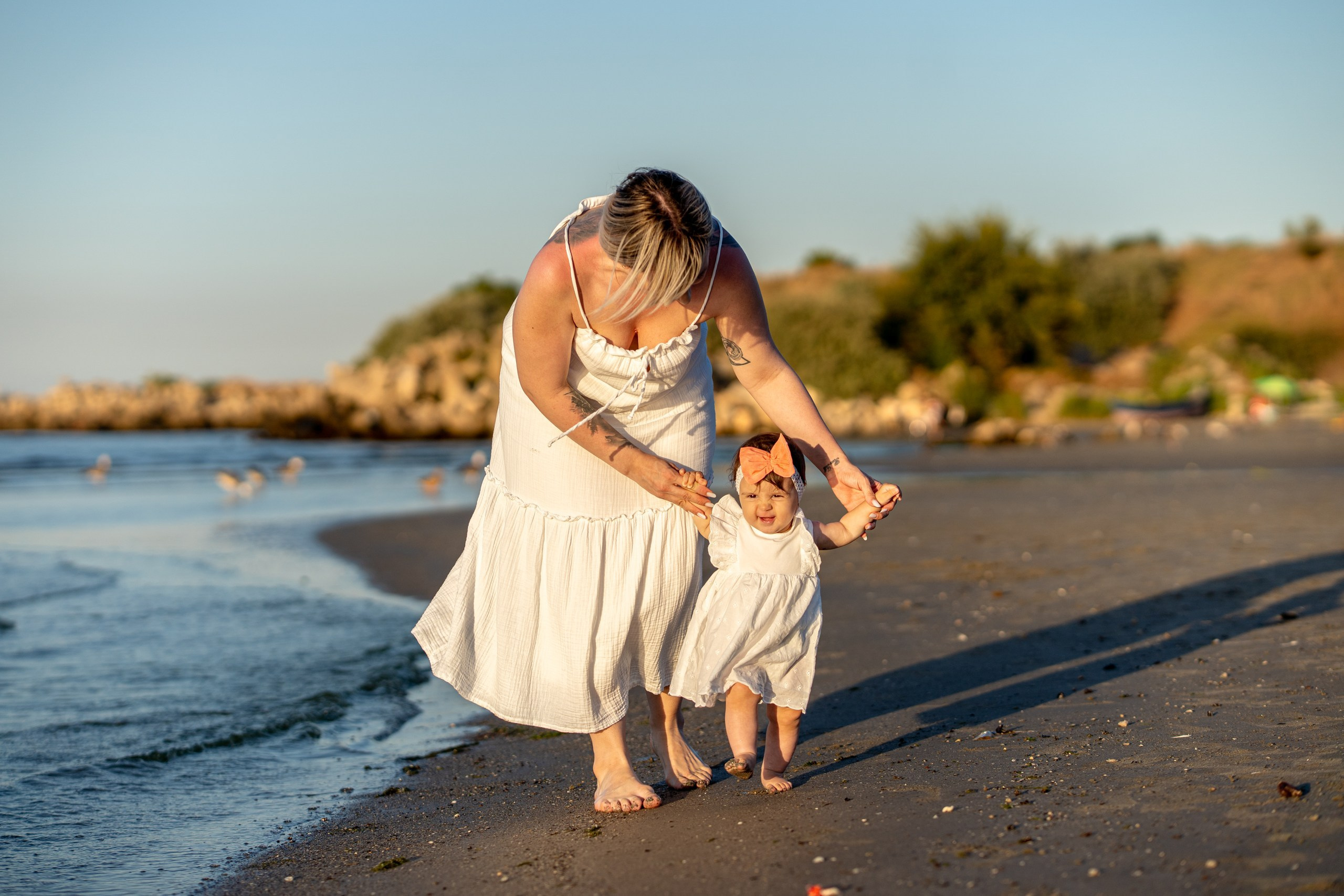 Raluca si Ecaterina. Adelinne — fotograf profesionist în Constanța pentru familii, bebeluși și evenimente