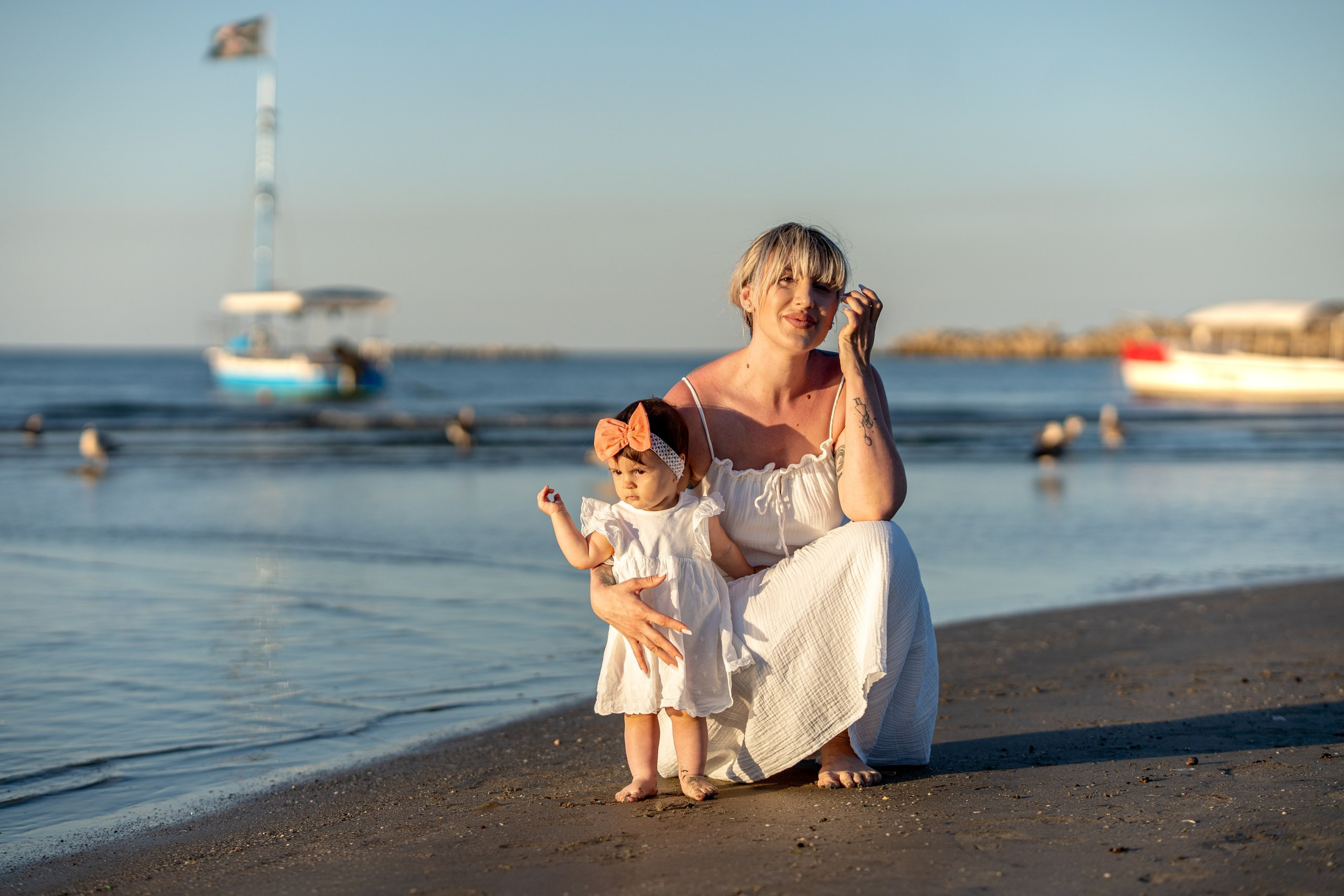 Raluca si Ecaterina. Adelinne — fotograf profesionist în Constanța pentru familii, bebeluși și evenimente