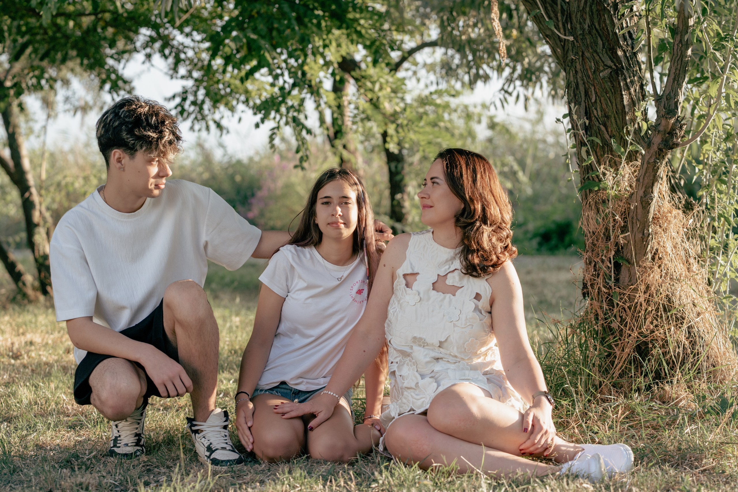 Anca, Sara si Luca. Adelinne — fotograf profesionist în Constanța pentru familii, bebeluși și evenimente