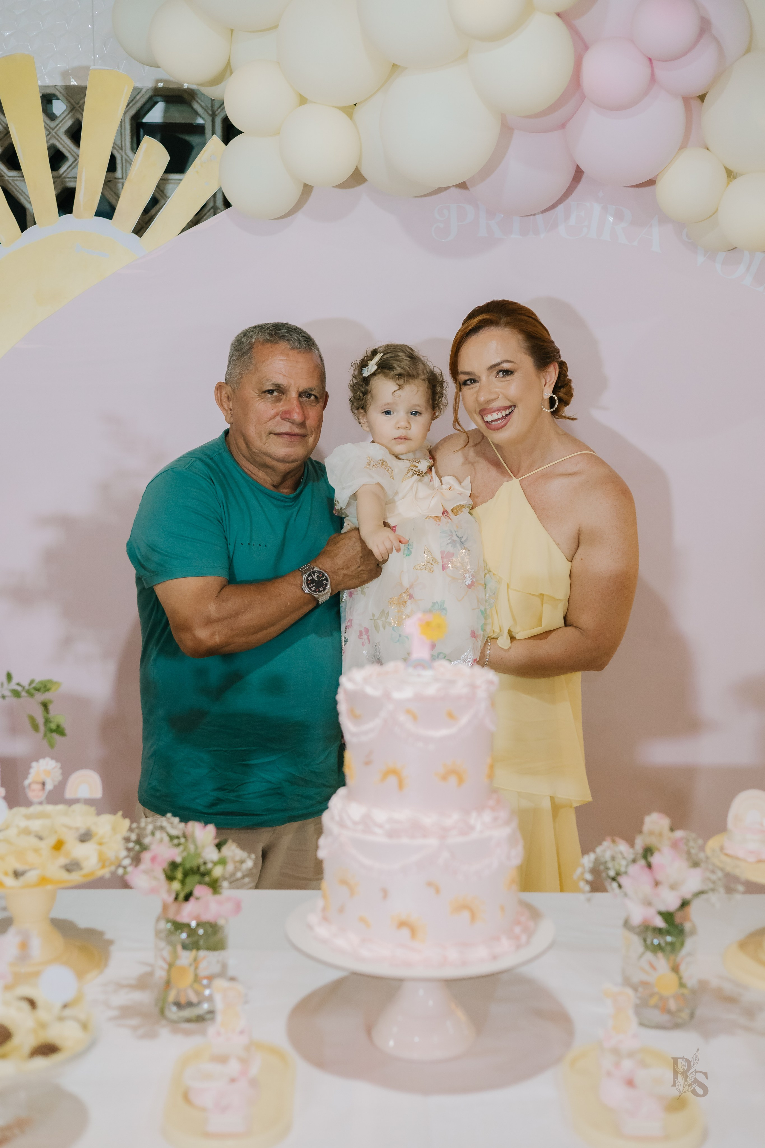 Aurora — 1 ano. Fotógrafo Richard Silvestre — Casamentos na Bahia