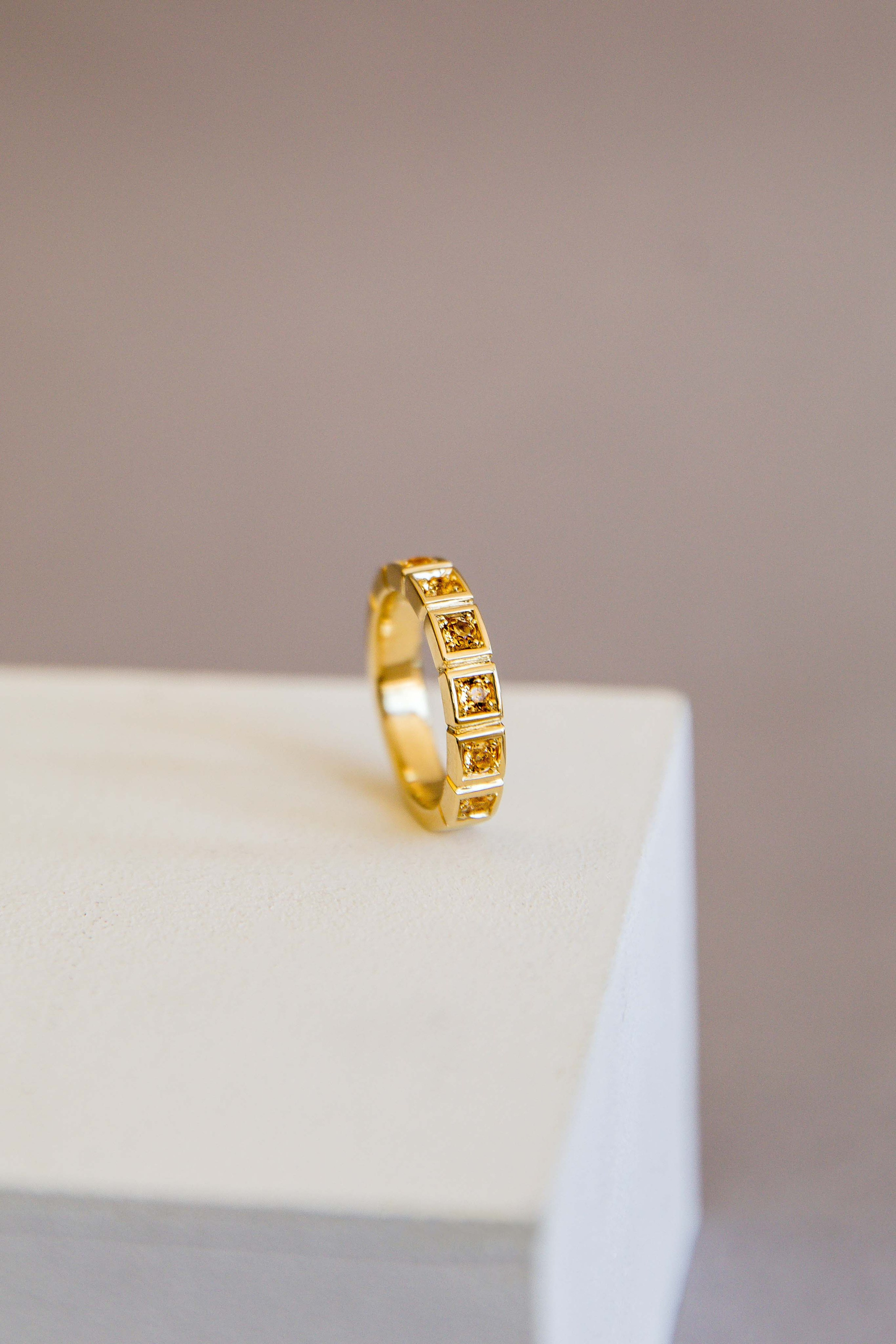 Joyas. Maria Kulakova — Fotógrafa en Santiago | Fotografía de producto, marcas y familias