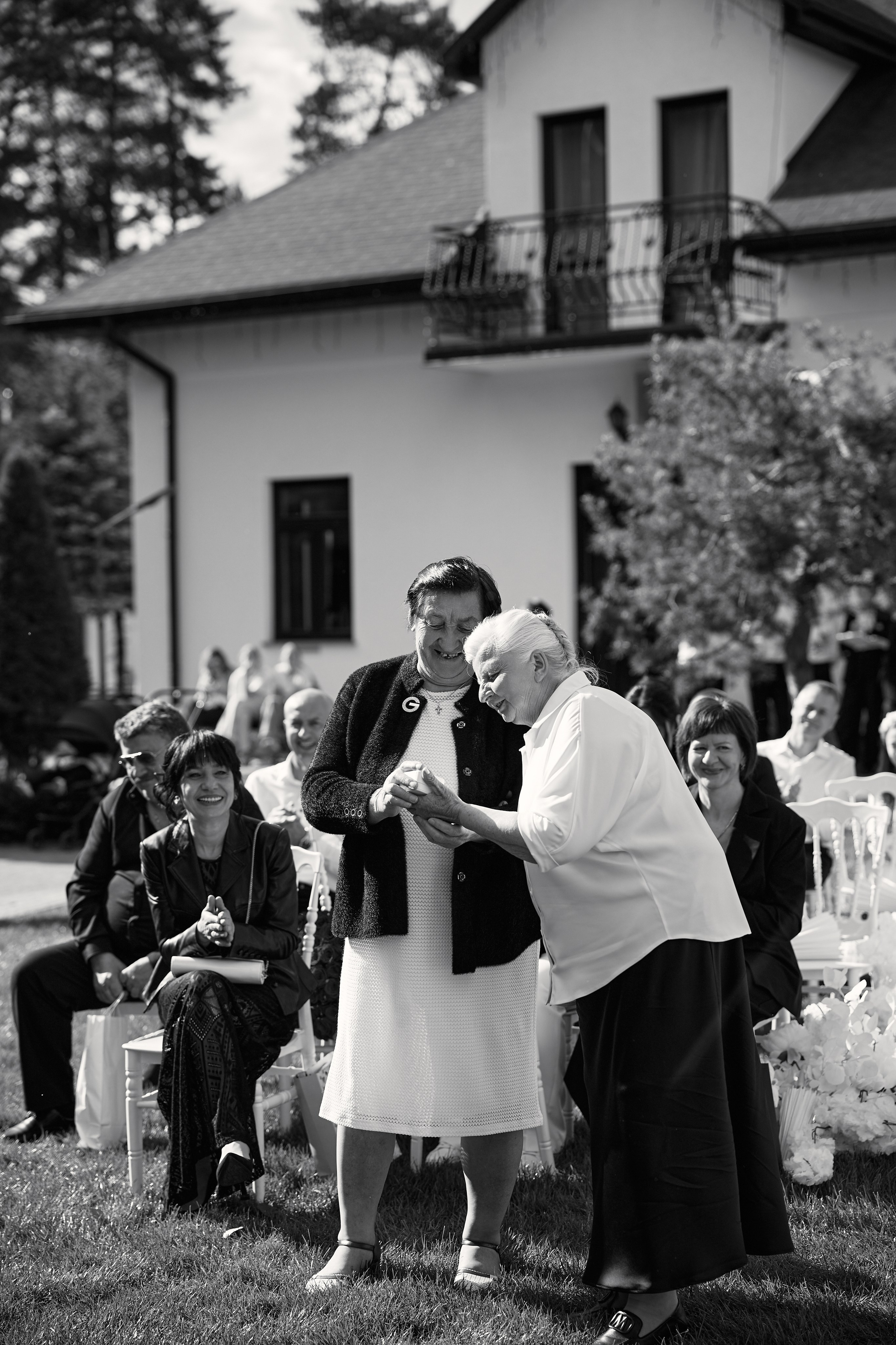 Natalia & Roman. Dworek przy lesie. Fotograf ślubny i rodzinny w Krakowie Yana Klymova