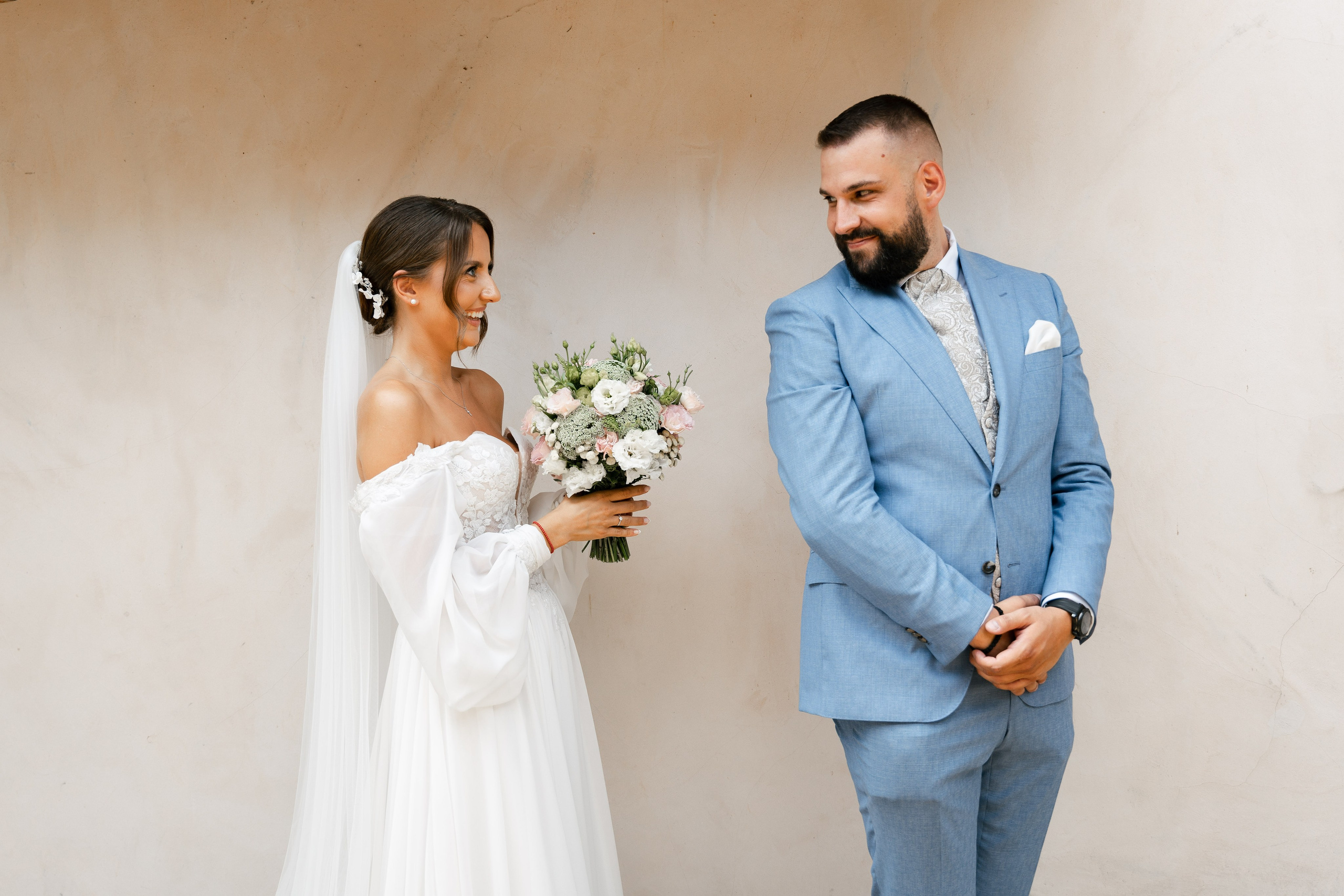 M&D|Between City Lights and Hidden Oasis. Black Sheep Produkcija| Wedding Photography and Wedding Films, based in Kragujevac, Europe / Fotograf i videograf, Kragujevac, Srbija