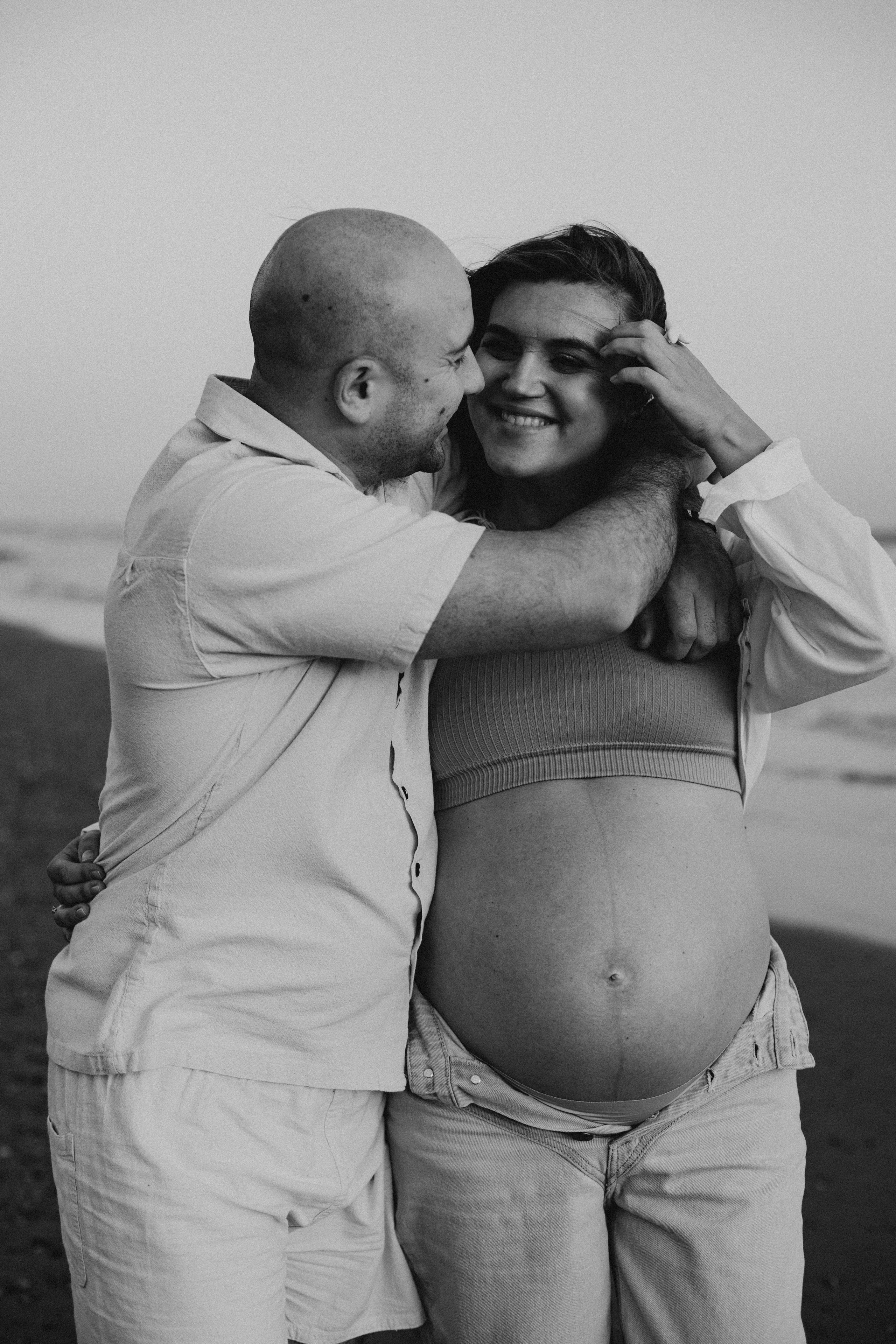 Alina & Vladimir + 🐈‍⬛. Family and business portrait’s photographer in Cyprus