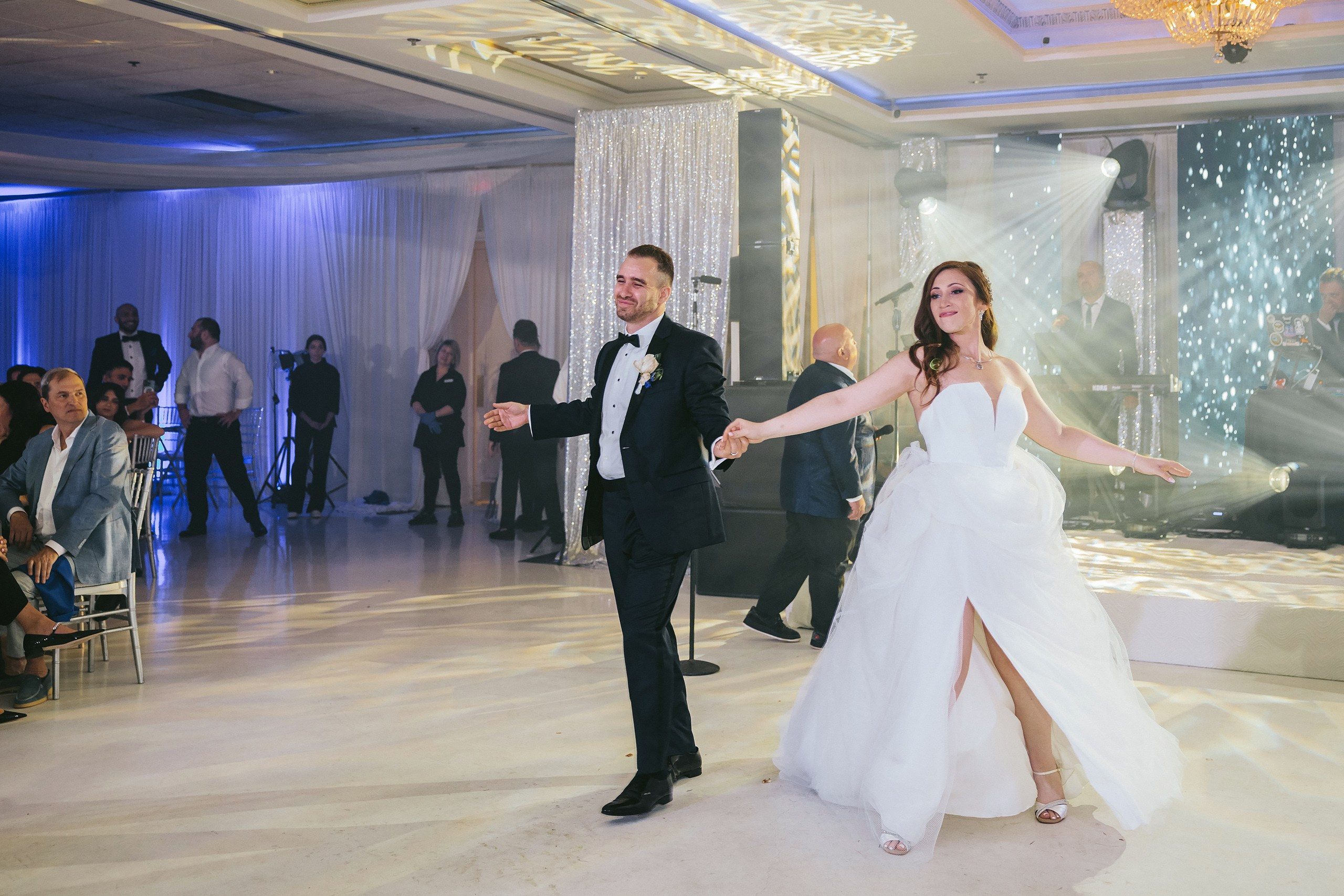 06.08.2025 Wedding. Wedding family event photographer in Chicago Nick Yushevich