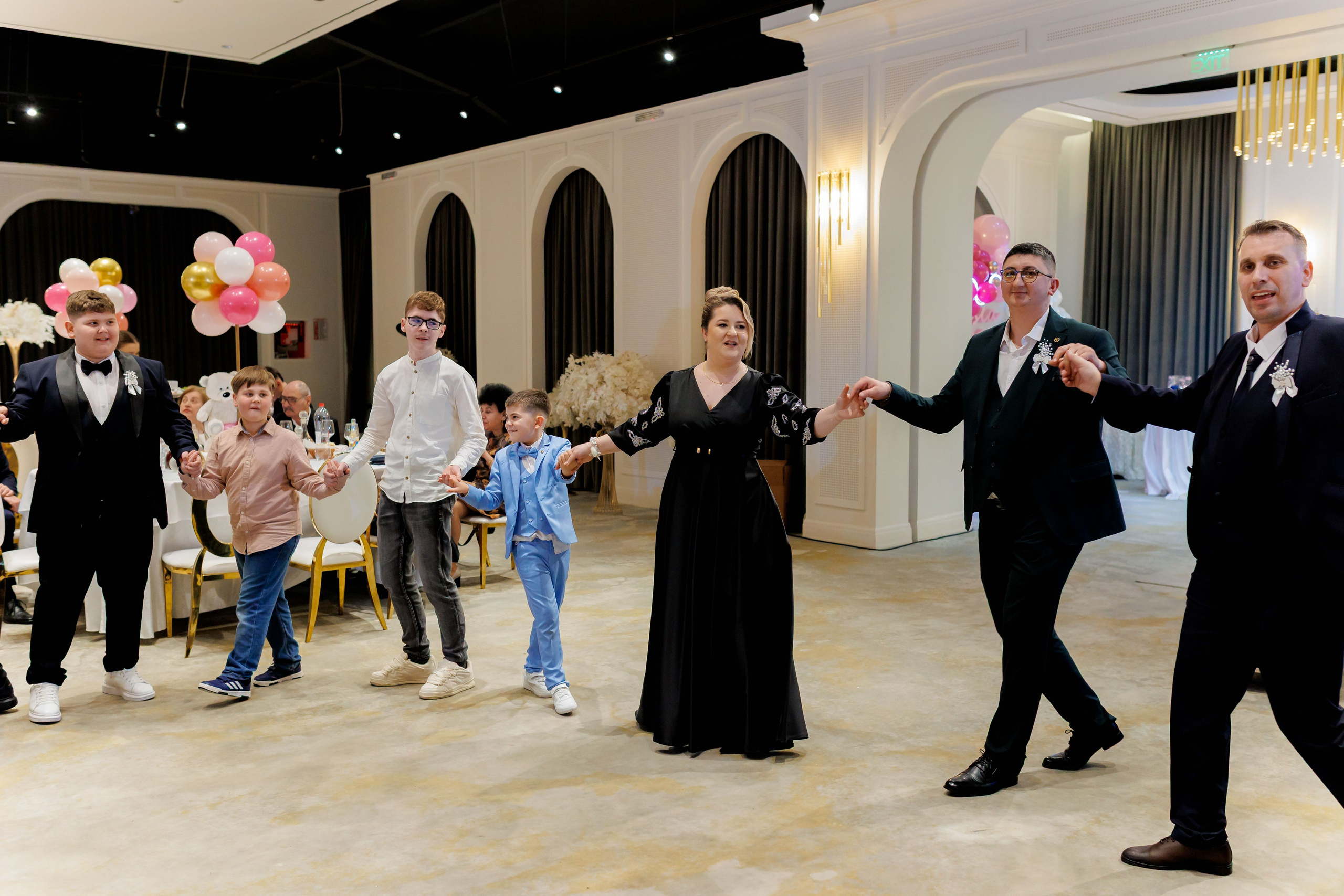 Povestea voastră, regizată de noi |Cristi Turculet Videograf Nuntă Suceava | wedding highlight. Servicii foto-video profesionale, pentru momente de neuitat