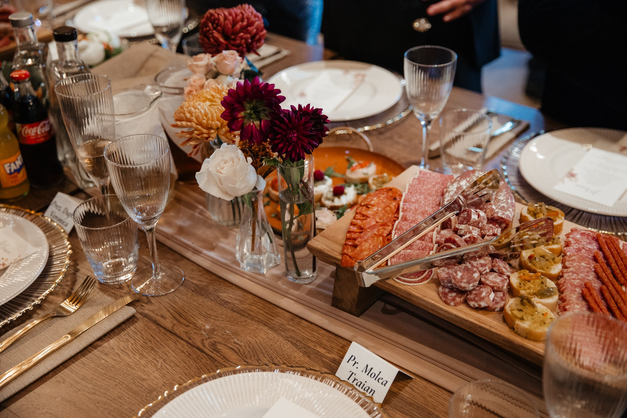 Nunta de Poveste la Sucevița: Cristi și Andreea. Servicii foto-video profesionale, pentru momente de neuitat