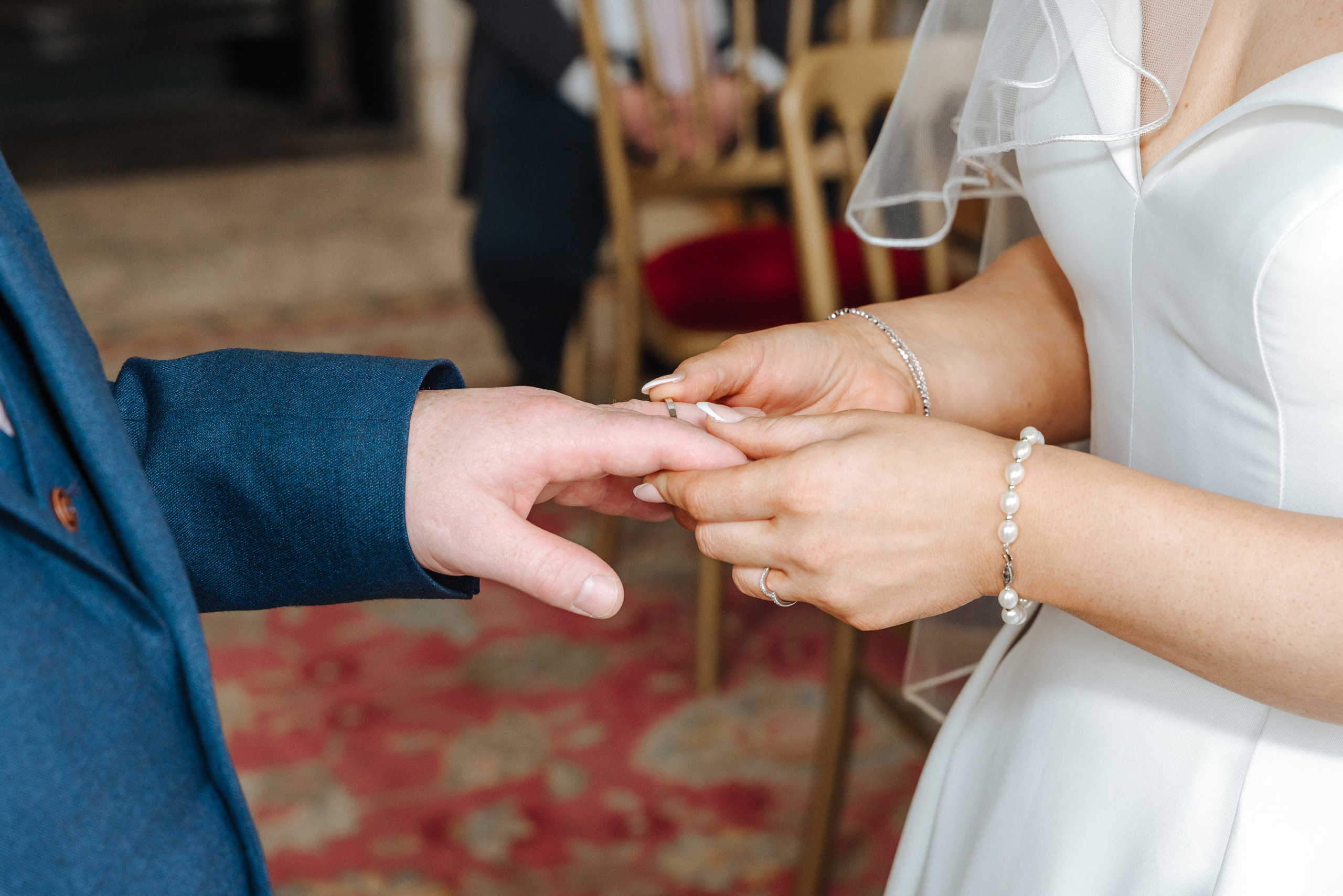 Luke and Nicola’s wedding at Danson House. Photographer in England Ekaterina Romanova