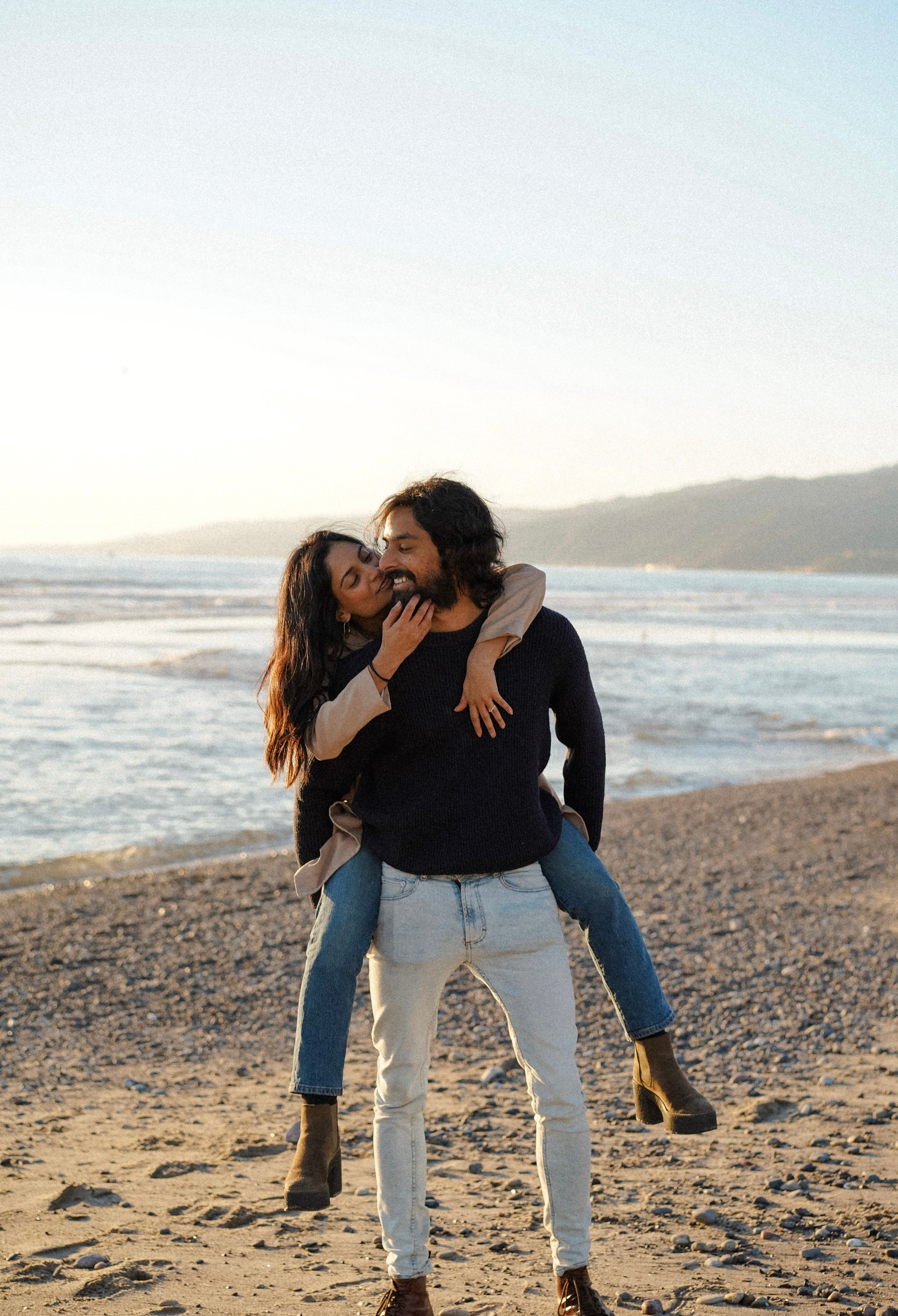 Love story photoshoot. Engagement photoshoot. Couple photoshoot. Malibu. Family photoshoot, Get away photoshoot in California. Beautiful love story photoshoot.