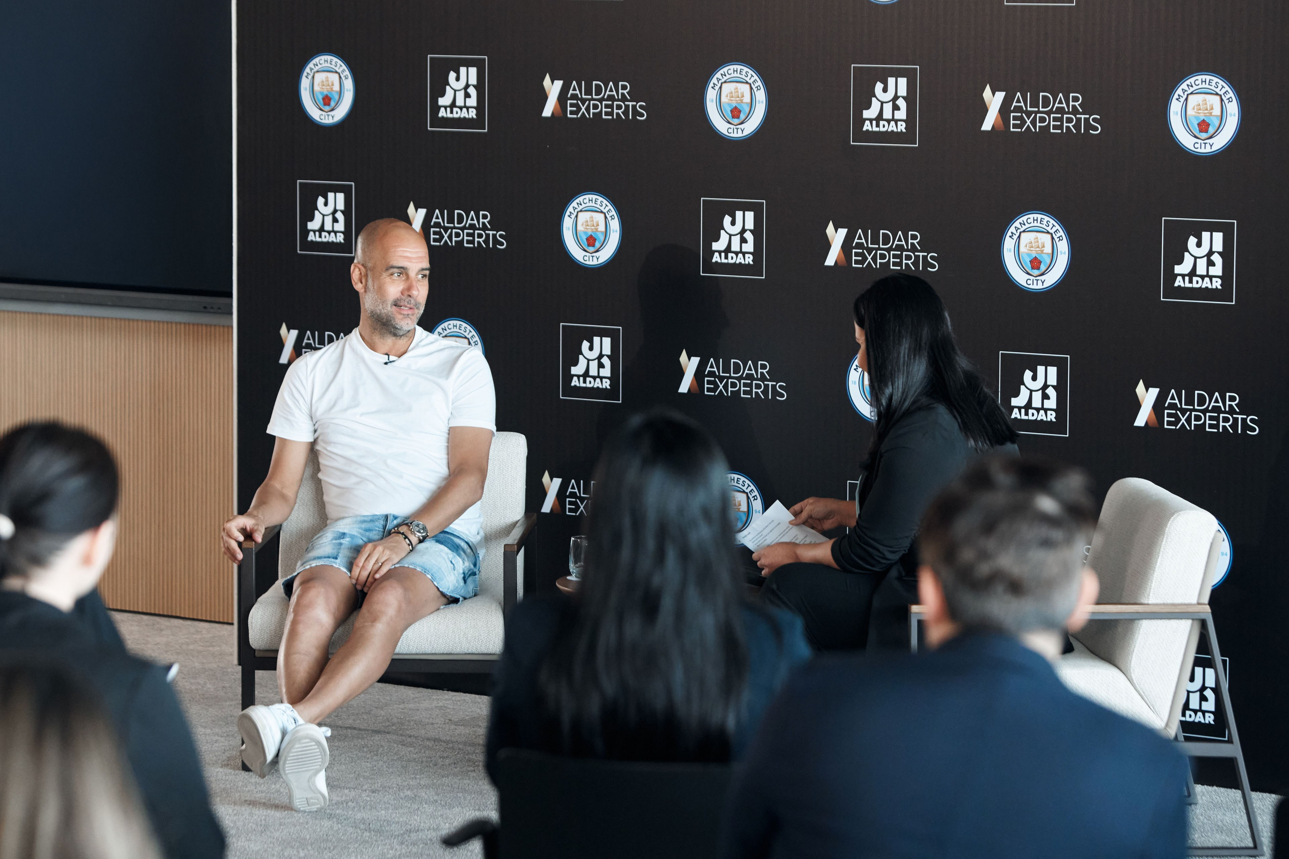 Corporate & Event Photography in Dubai. Vitalii Honiukov | Photography production based in Dubai, UAE