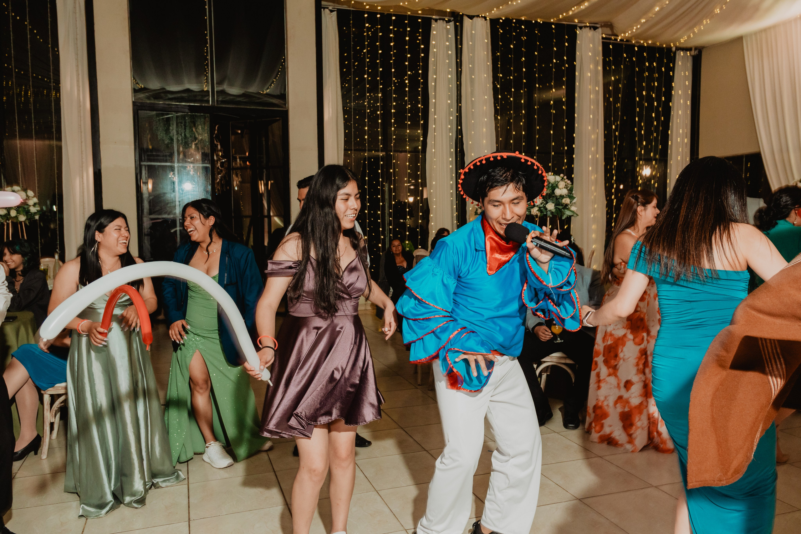 FERNANDO + MARIBEL | BODA RELIGIOSA. Studio KVTA | Fotografía y Video de Bodas en Arequipa