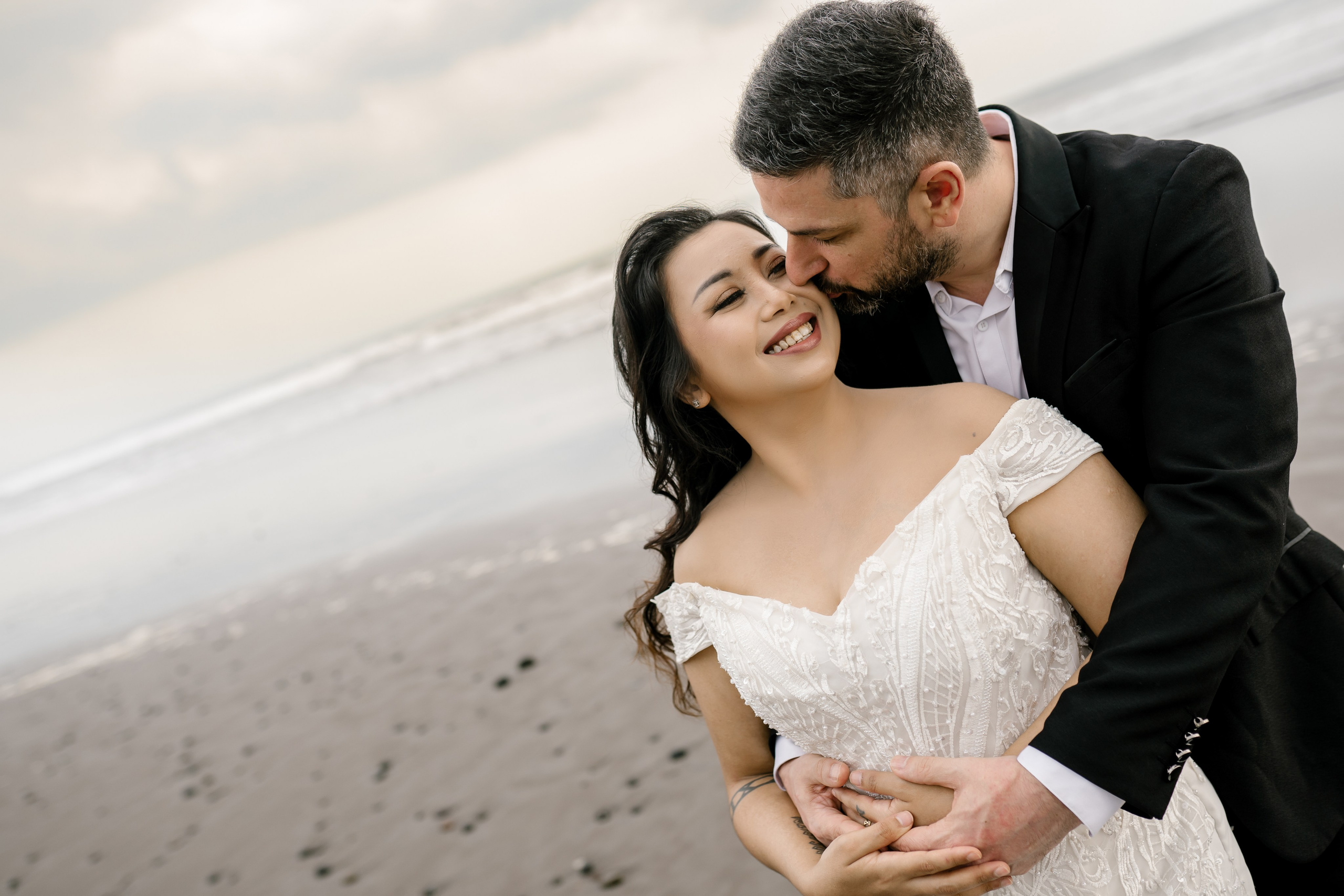 Honeymoon Photoshoot in Bali. Female Photographer in Bali