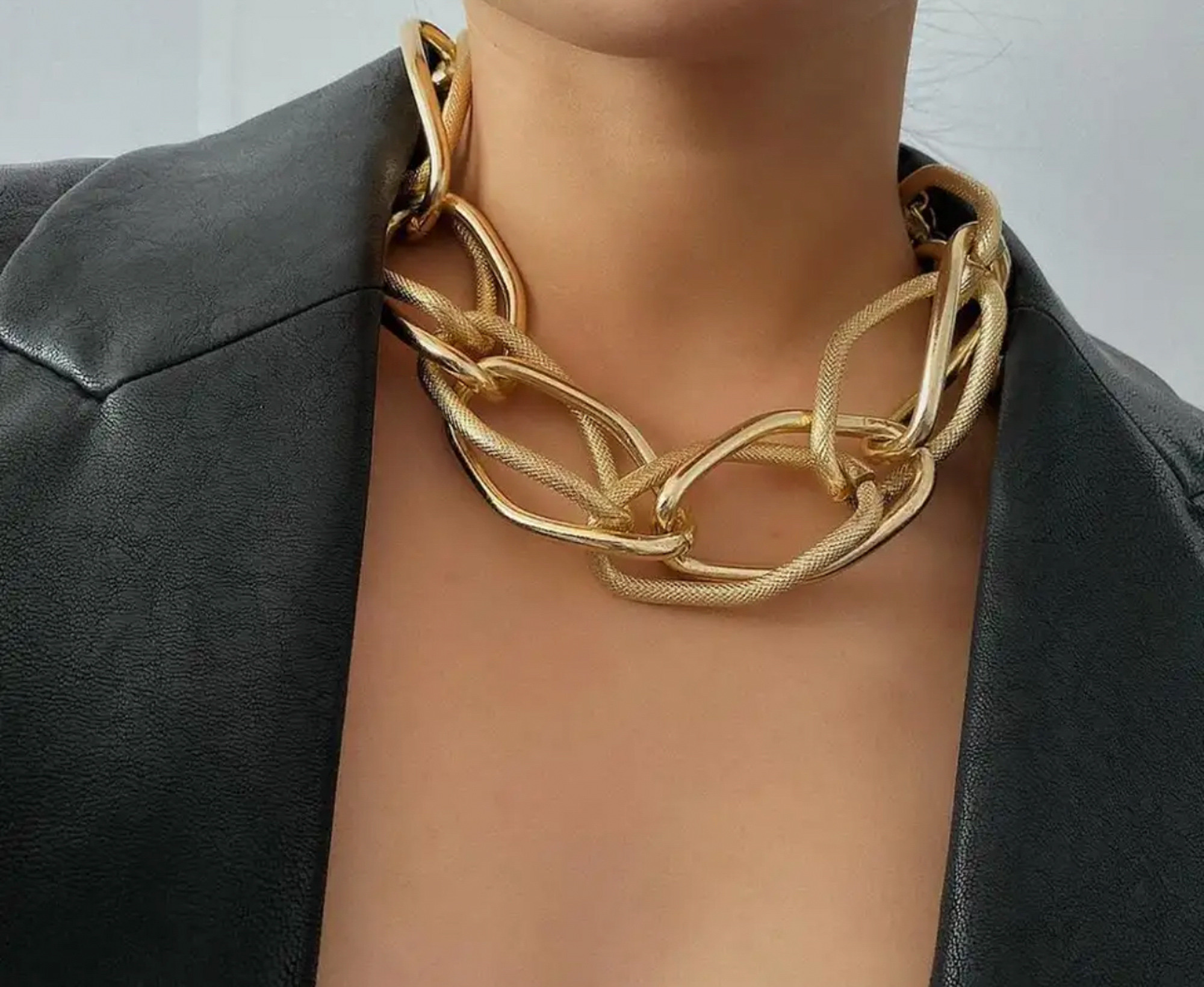 Doplňky na focení v Praze a České republice. Profesionální fotografka v Praze Anastasia Haritonova