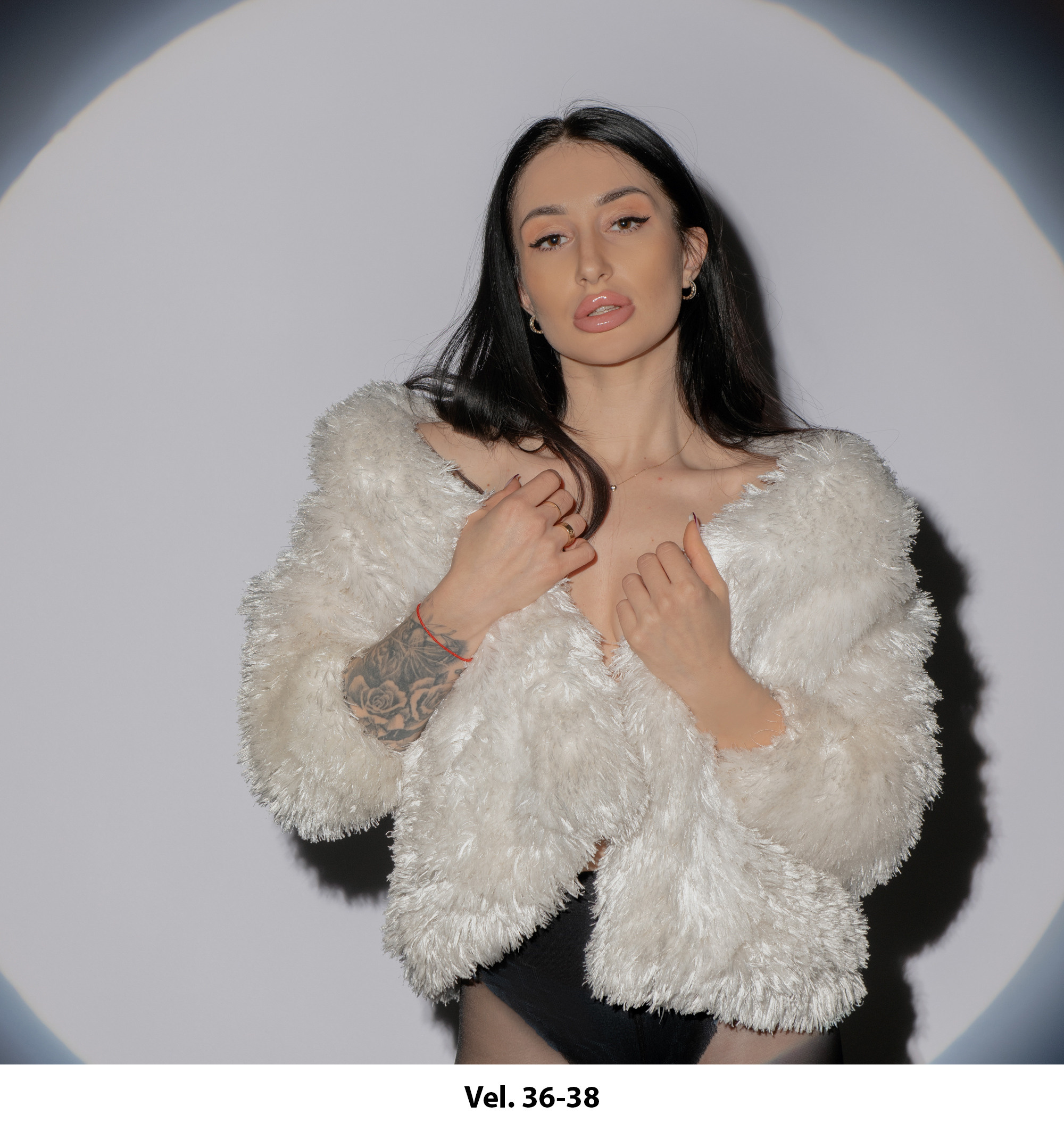 Прокат разных образов на фотосессию в Праге и Чехии. Профессиональный фотограф в Праге Анастасия Харитонова