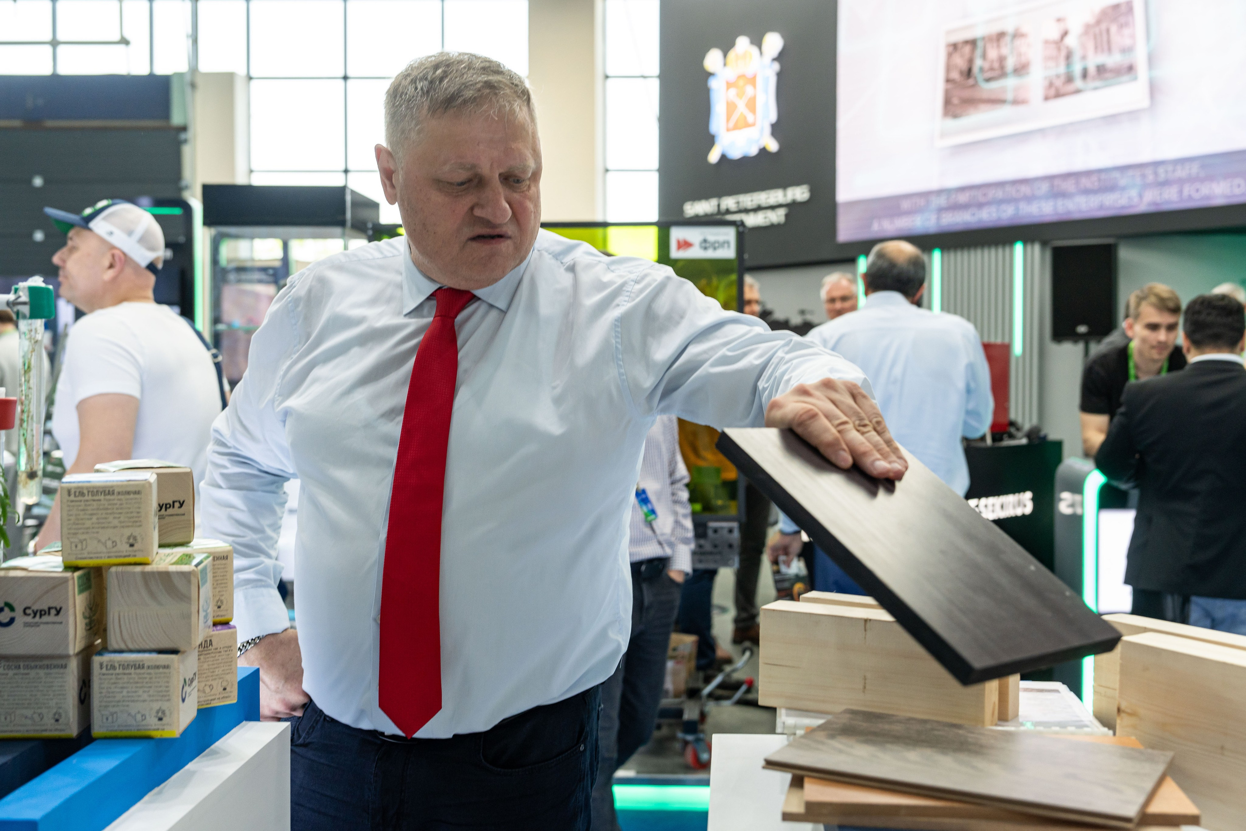 Международная промышленная выставка «ИННОПРОМ. Центральная Азия 2024». Георгий Намазов | Фотограф в Ташкенте