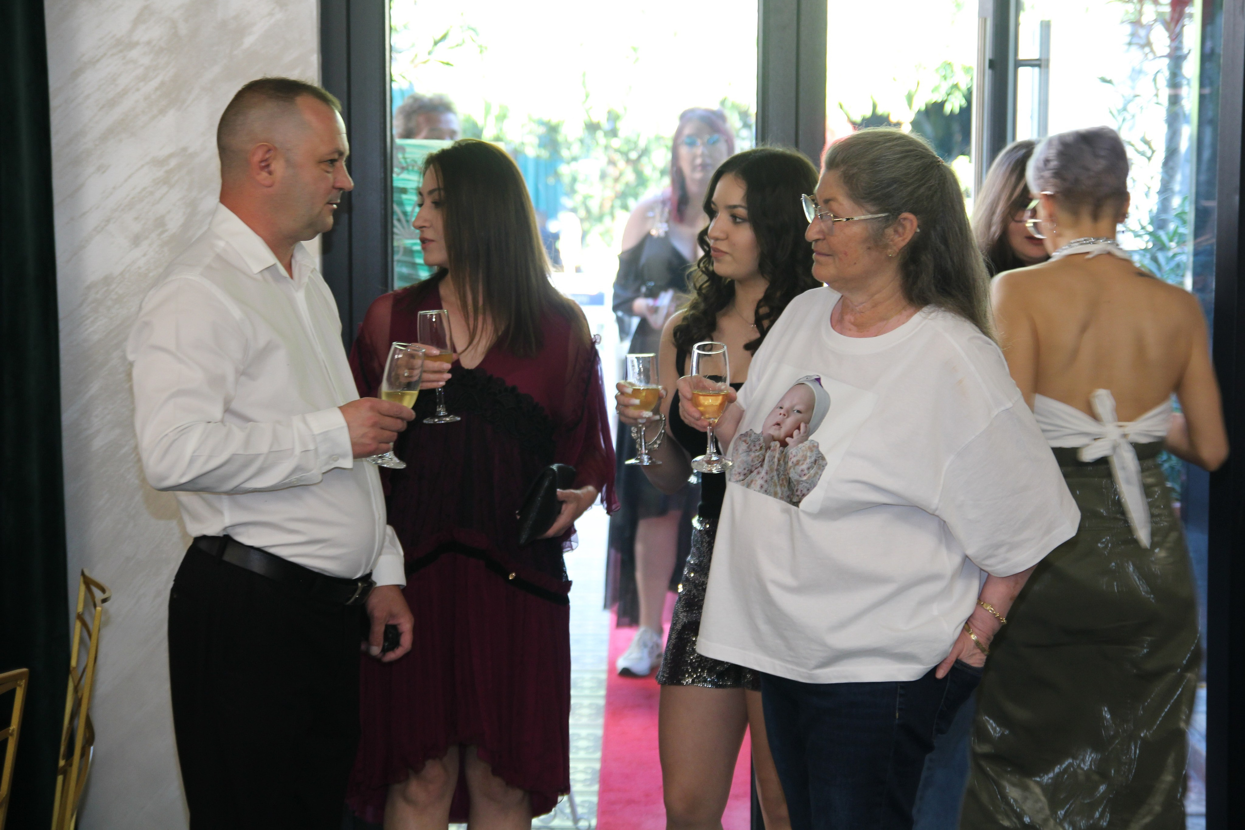 BYZO MEDIA. PETRU BYZO - family and children photographer in ROMANIA