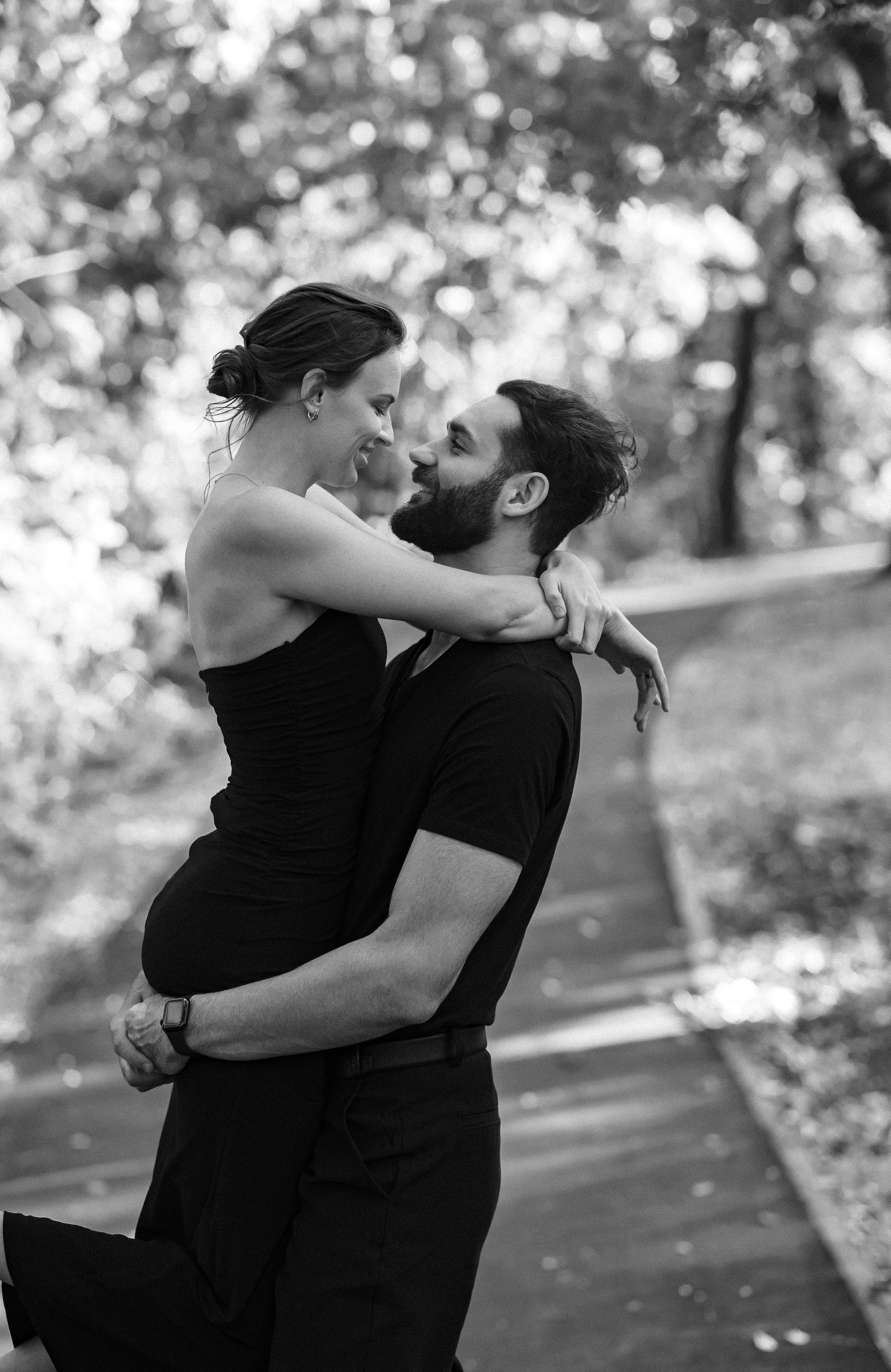 Танцующая пара,живые эмоции в ЧБ кадре