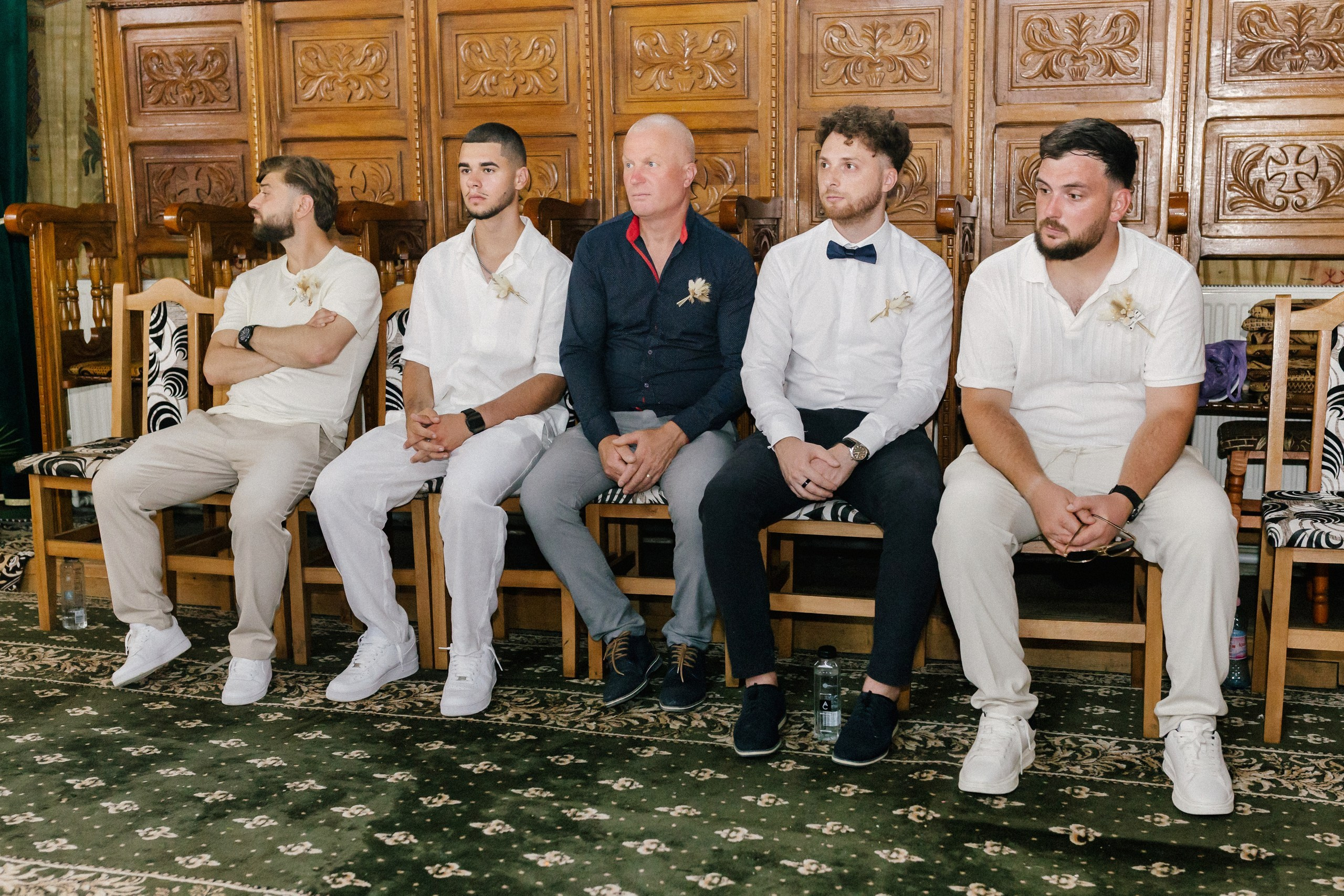 1. Mireasa Adriana în timpul pregătirilor de nuntă în Tudora Botoșani2. Costumul mirelui Ionuț fotografiat artistic în ziua nunții3. Prietenii mirelui la tradițiile de nuntă în Tudora4. Bărbieritul mirelui în cadrul obiceiurilor tradiționale de nuntă5. Fotografii de familie la biserică în ziua nunții6. Portret de familie cu mirii și copilul lor la nunta din Botoșani7. Primul dans al mirilor la Mariage Dor Baisa Botoșani8. Decor elegant de nuntă la Mariage Dor Baisa9. Emoții și tradiții la nunta din Tudora județul Botoșani10. Fotograf profesionist de nuntă în Botoșani surprinzând momente autentice - otograf-nunta-botosanifotograf-evenimente-botosanifotograf-profesionist-botosanifotograf-nunta-tudoranunta-tudora-botosanisedinta-foto-nunta-botosanipoze-nunta-botosanifotografii-nunta-tudorafotograf-cununie-religioasa-botosanibiserica-sfintii-imparati-constantin-si-elena-tudoramariage-dor-baisa-botosanirestaurant-nunta-botosanidansul-mirilor-mariage-dorpregatiri-mire-botosanipregatiri-mireasa-botosanitraditii-nunta-moldovaobiceiuri-nunta-tudorafotograf-familie-nunta-botosaniportret-miri-botosanigalerie-foto-nunta-botosanialbum-foto-nunta-botosaninunta-eleganta-botosaninunta-cu-traditii-botosanifotograf-premium-nunta-botosaniservicii-foto-video-botosanipoveste-de-nunta-botosanifotograf-documentar-nuntafotograf-natural-emotionalmiri-ionut-si-adriananunta-autentica-tudora -otograf-nunta-botosanifotograf-nunta-tudoranunta-tudora-botosanifotograf-evenimente-botosanifotograf-profesionist-botosaniservicii-foto-video-botosanigalerie-foto-nunta-botosanialbum-foto-nunta-botosani - nunta-autentica-botosaninunta-cu-traditii-botosanipoveste-de-nunta-botosanifotografii-emotionante-nuntamomente-autentice-nuntafotografie-documentara-nuntafotograf-natural-nunta- pregatiri-miri-tudorabiserica-tudora-botosanicununie-religioasa-tudoramariage-dor-baisa-botosanipetrecere-nunta-botosanivalsul-mirilor-botosani - alino-foto-studio-botosaniionut-si-adriana-nunta-tudorafotograf-alin-chirila-botosani