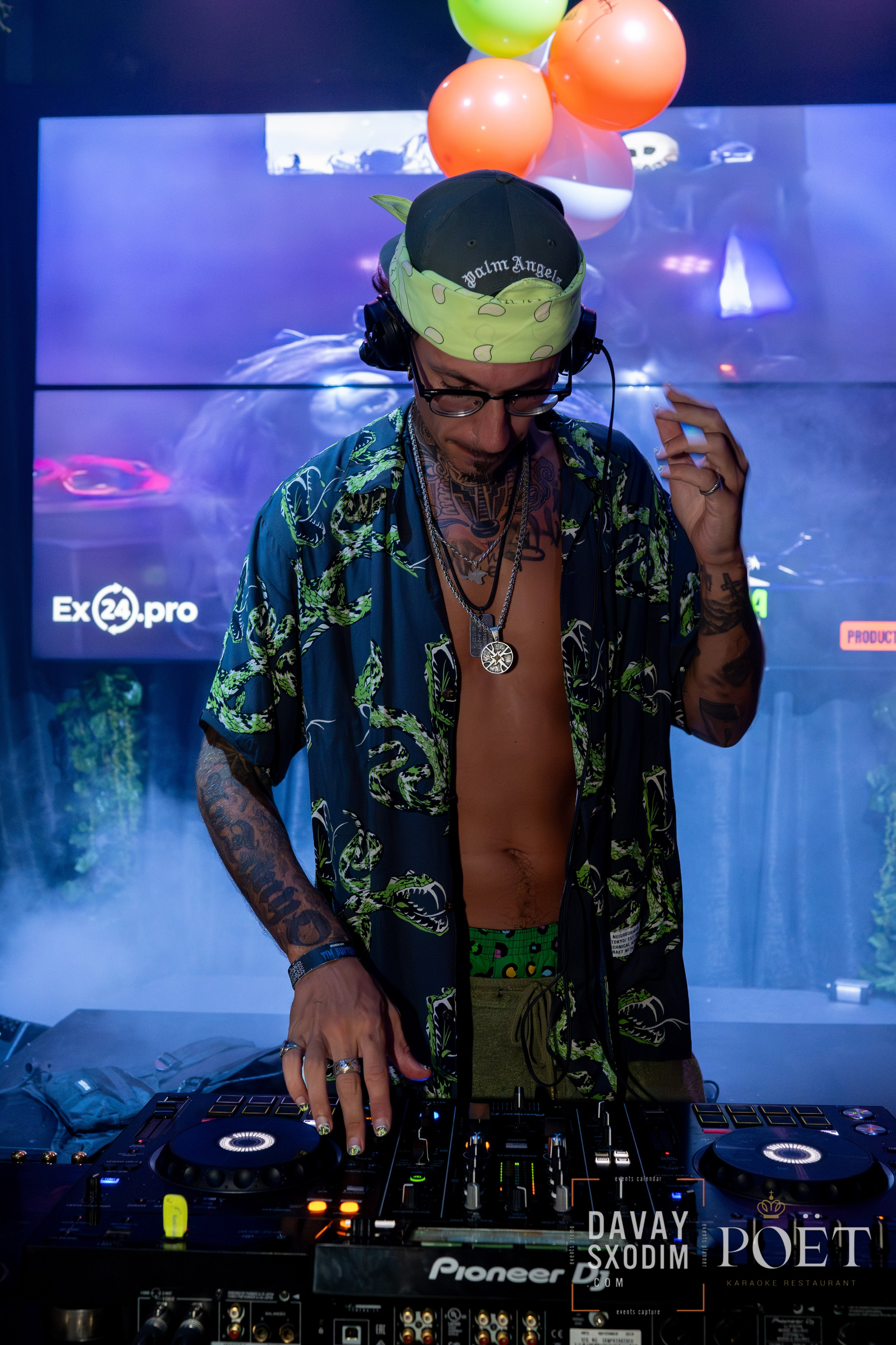 Вечеринка Тима Бертона | Фоторепортаж | Видеорепортаж | Афиша | DAVAYSXODIM.com PHUKET. АФИША|ФОТОРЕПОРТАЖИ|ИВЕНТЫ|ПХУКЕТ