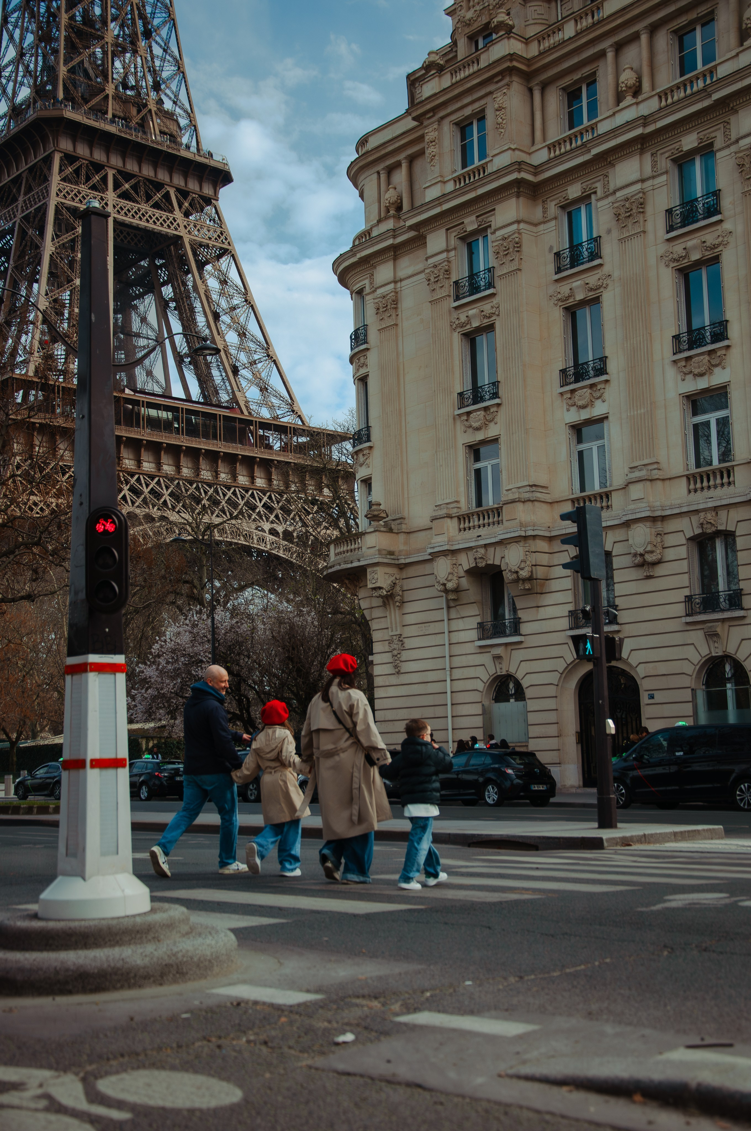Family photoshoot. Paris photographer — Polina Osipova