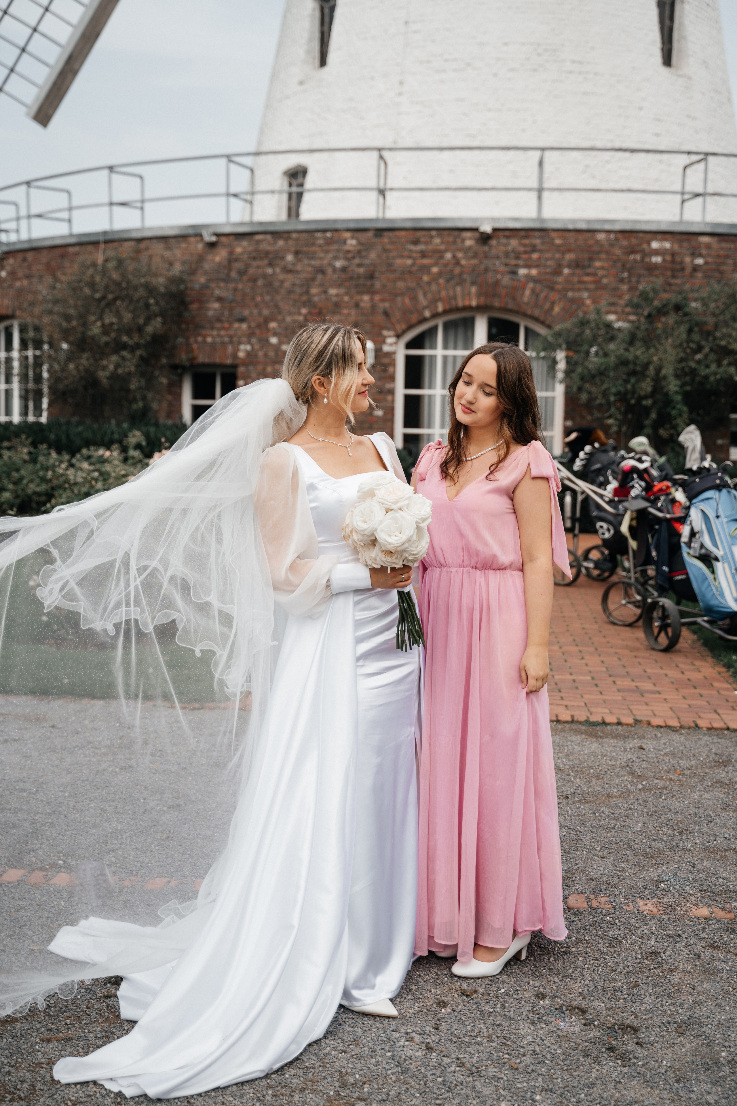 D & M im Restaurant Elfrather Mühle. Wedding Photographer Germany