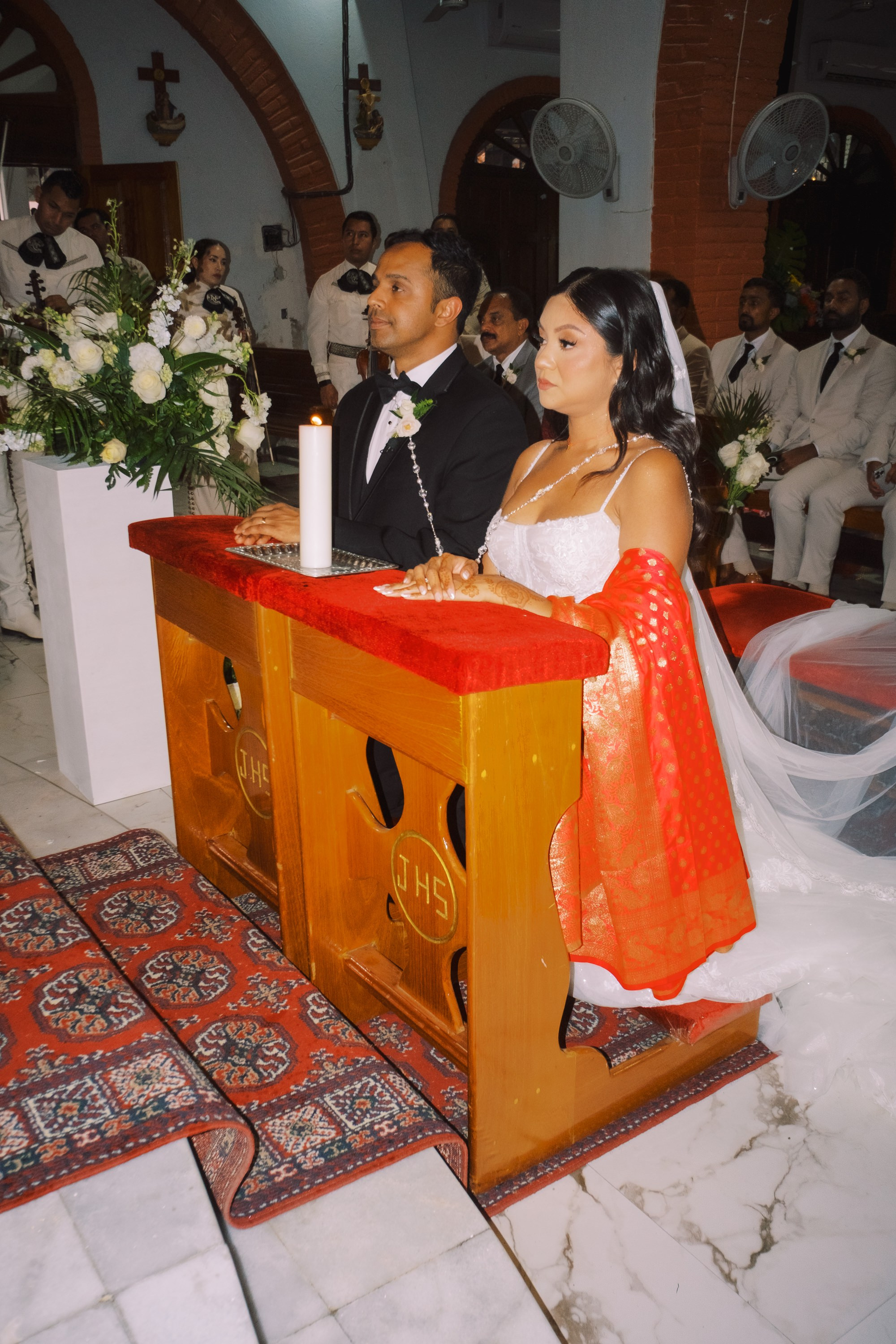 Jannet & Shan wedding in Sayulita church. Sayulita Wedding Photographer, Puerto Vallarta, Cabo