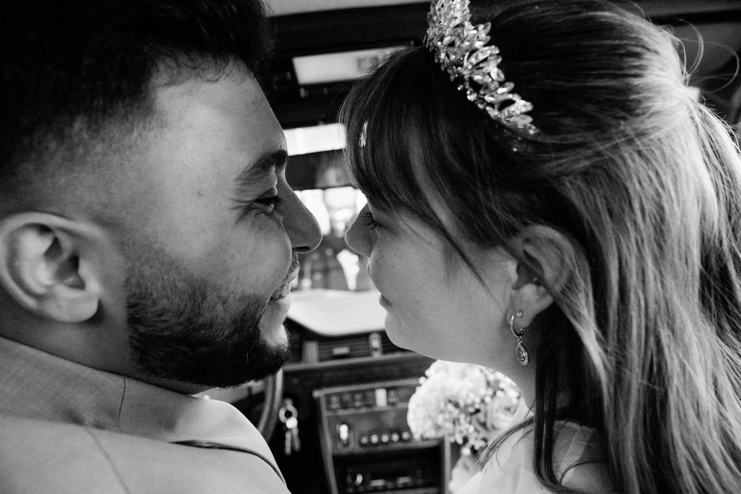 Hochzeitsfotograf Würzburg – Standesamt & Alte Mainbrücke Hochzeit. Hochzeitsfotografin Würzburg & Unterfranken | Anna Saribekyan