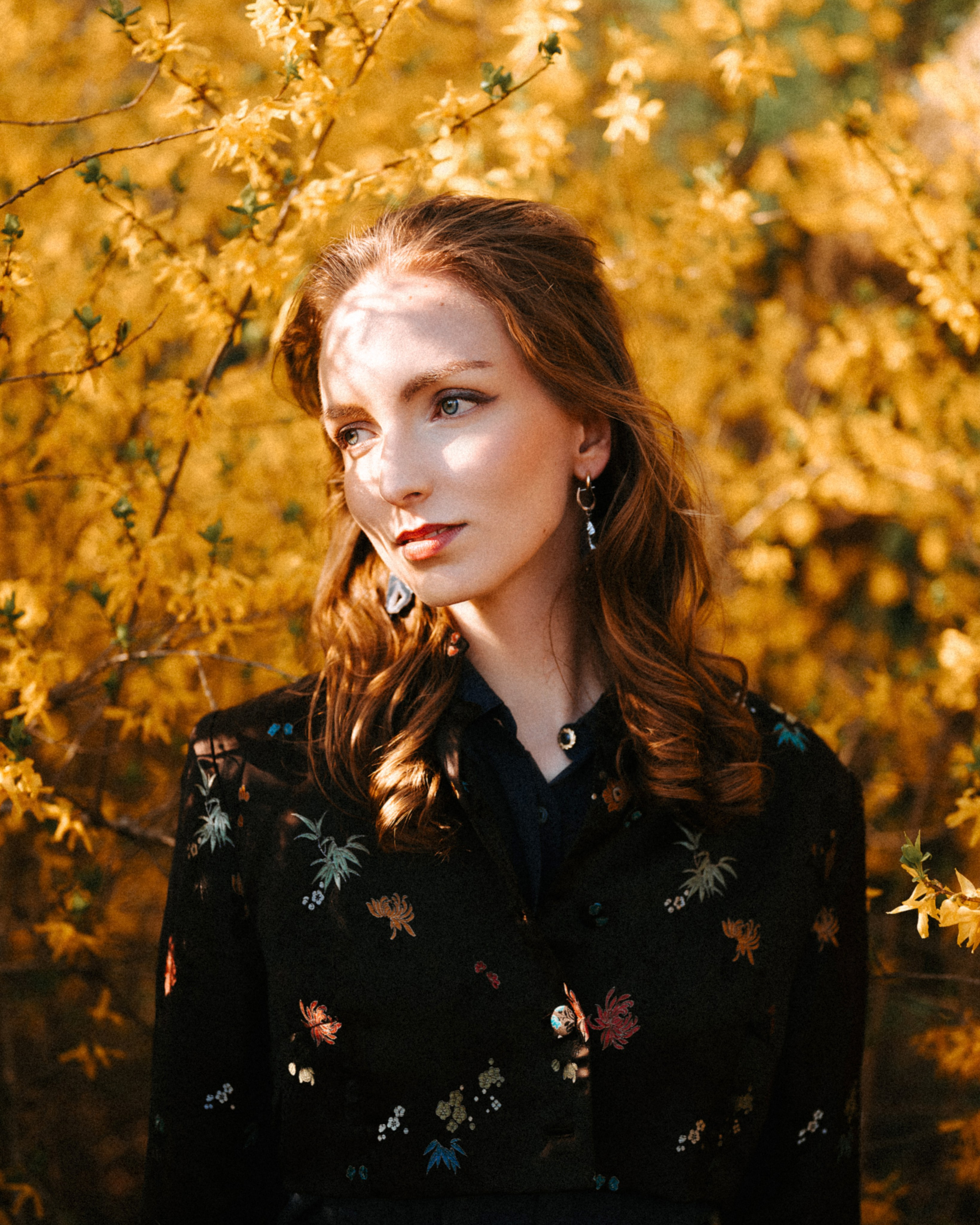 Spring Photoshoot in Yellow Flowers. Moth & Moss Photography