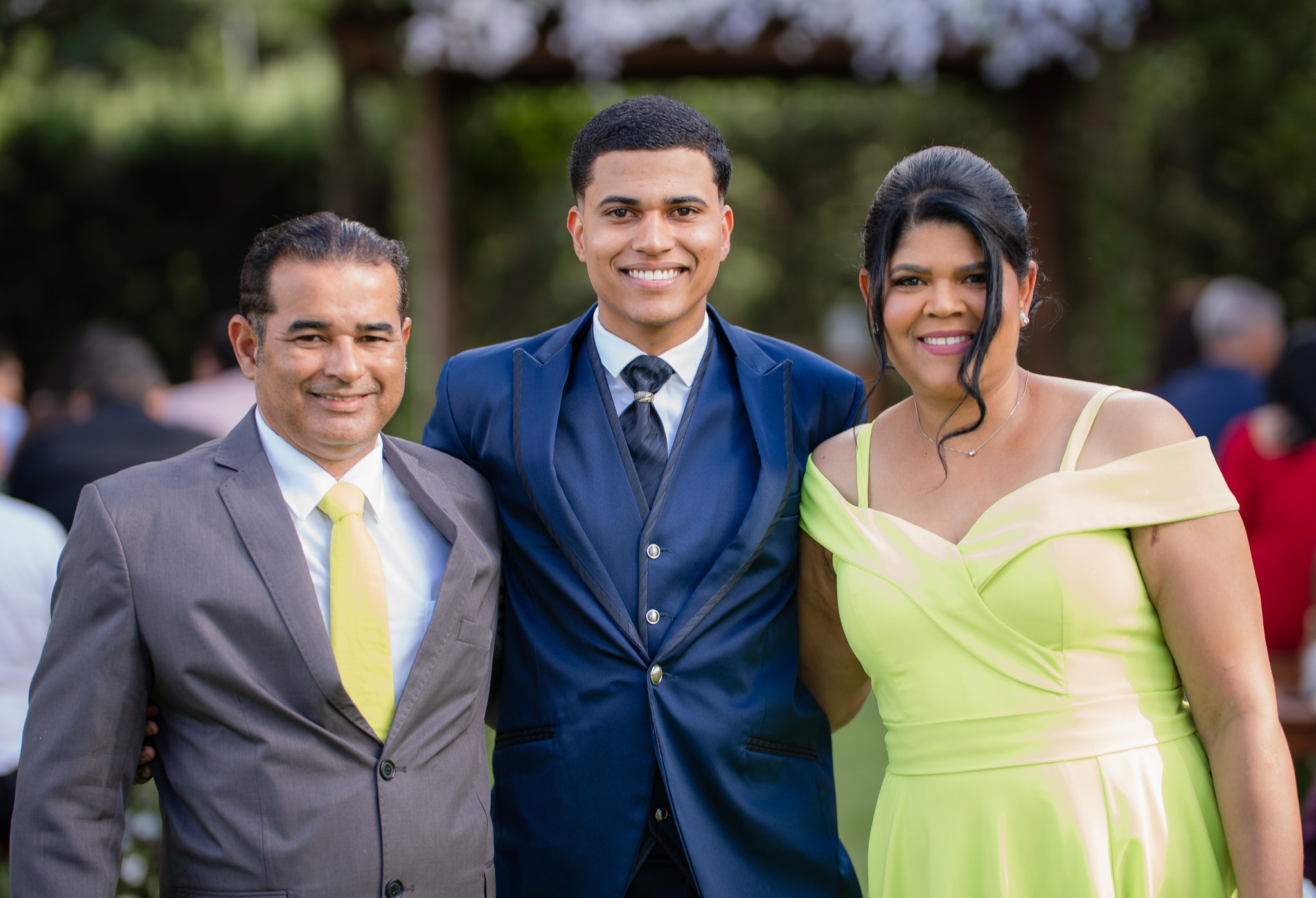 Larissa & Vinicius — Espaço Faveral / Aararaquara. Robson Colaço