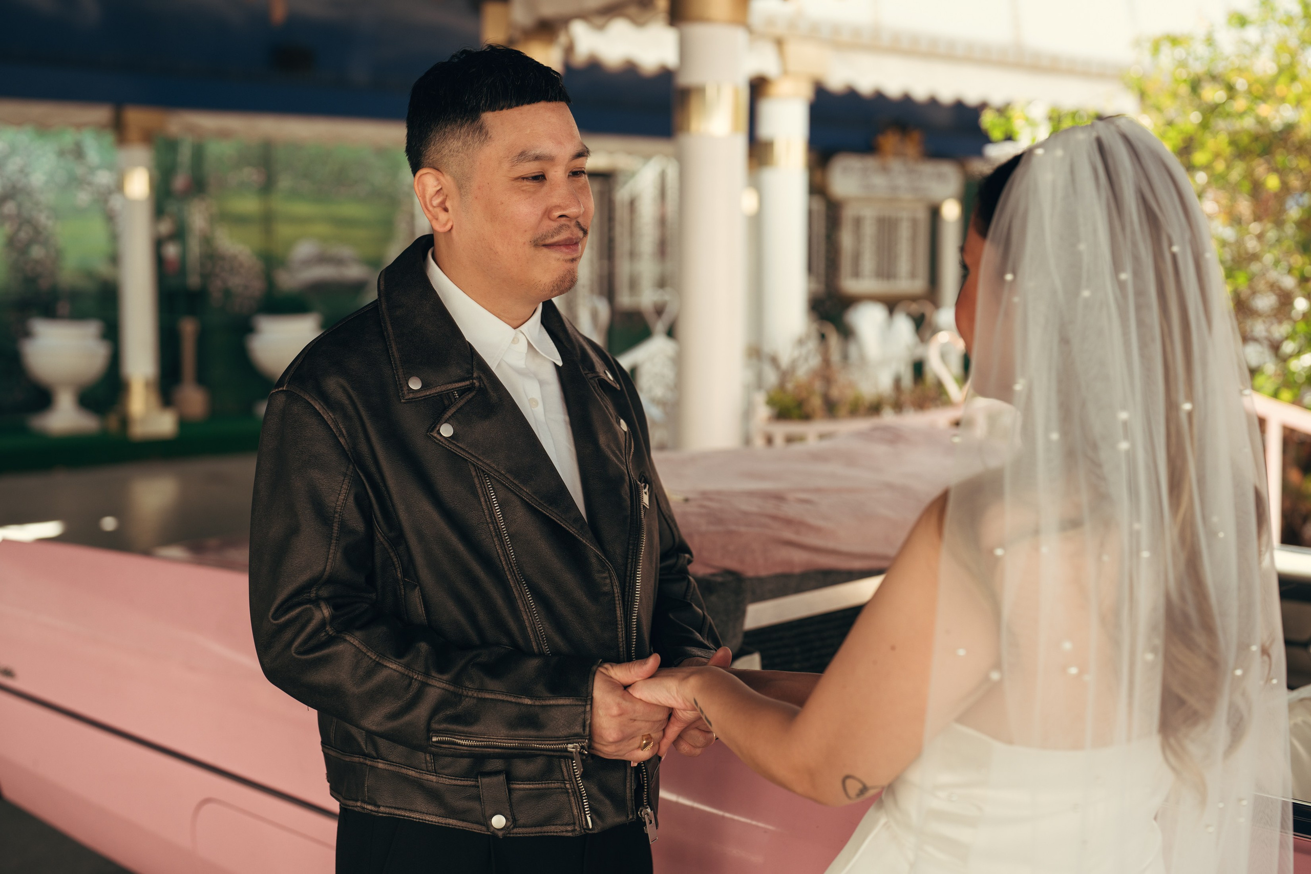 Louise&Harold. Wedding & elopement photographer Viktoriya Kravtsov. Las Vegas