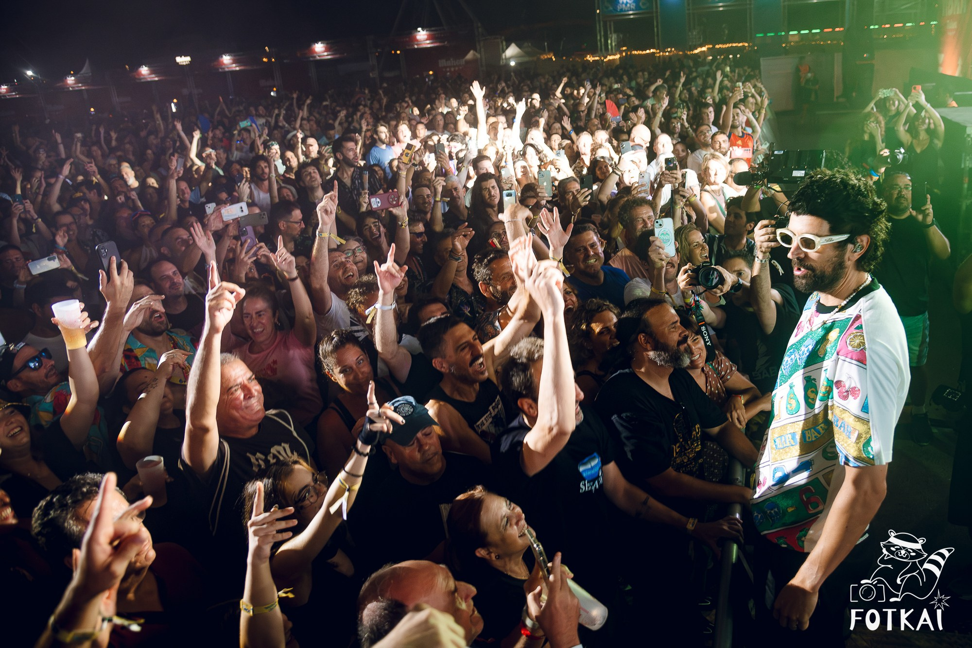 Low Festival 2026 — Full Concert Photo Report from the Opening Night in Torrevieja | FOTKAI