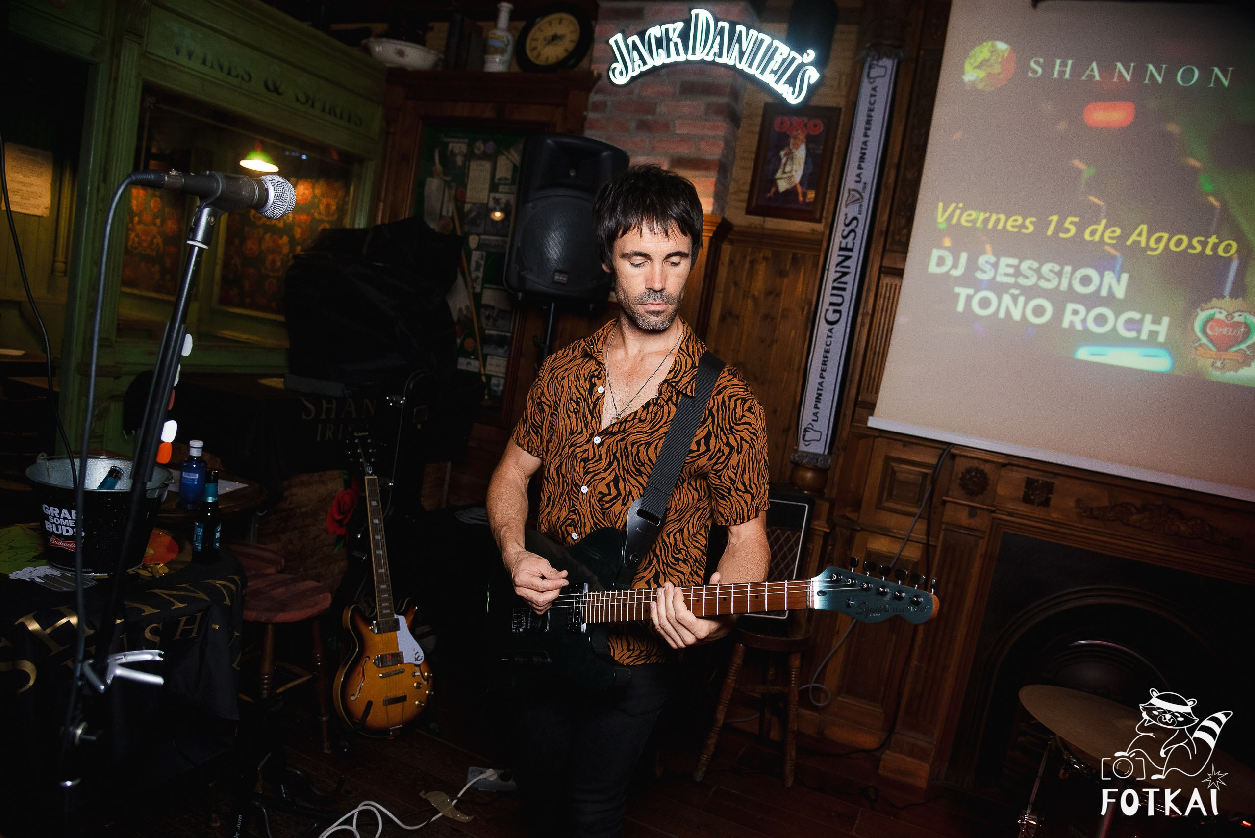 Bloody Mess en Shannon | Irish Pub: Reportaje fotográfico 15.08.25 | FOTKAI