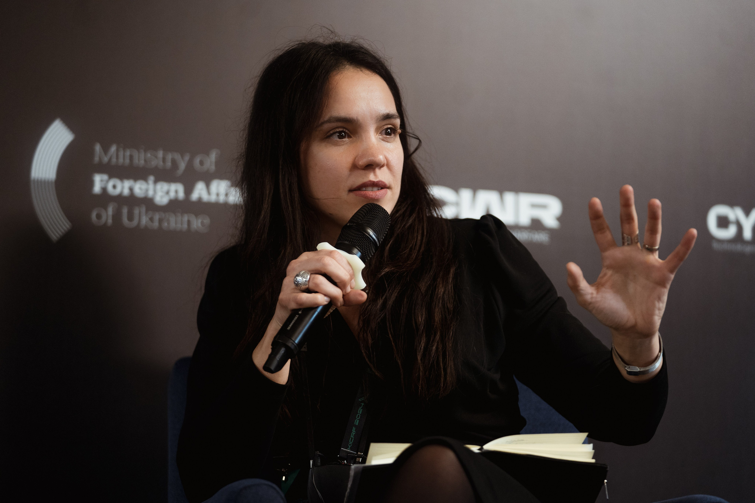 Cyber Resilience Forum. Kostiantyn Holinchenko. Reportage and portrait photographer