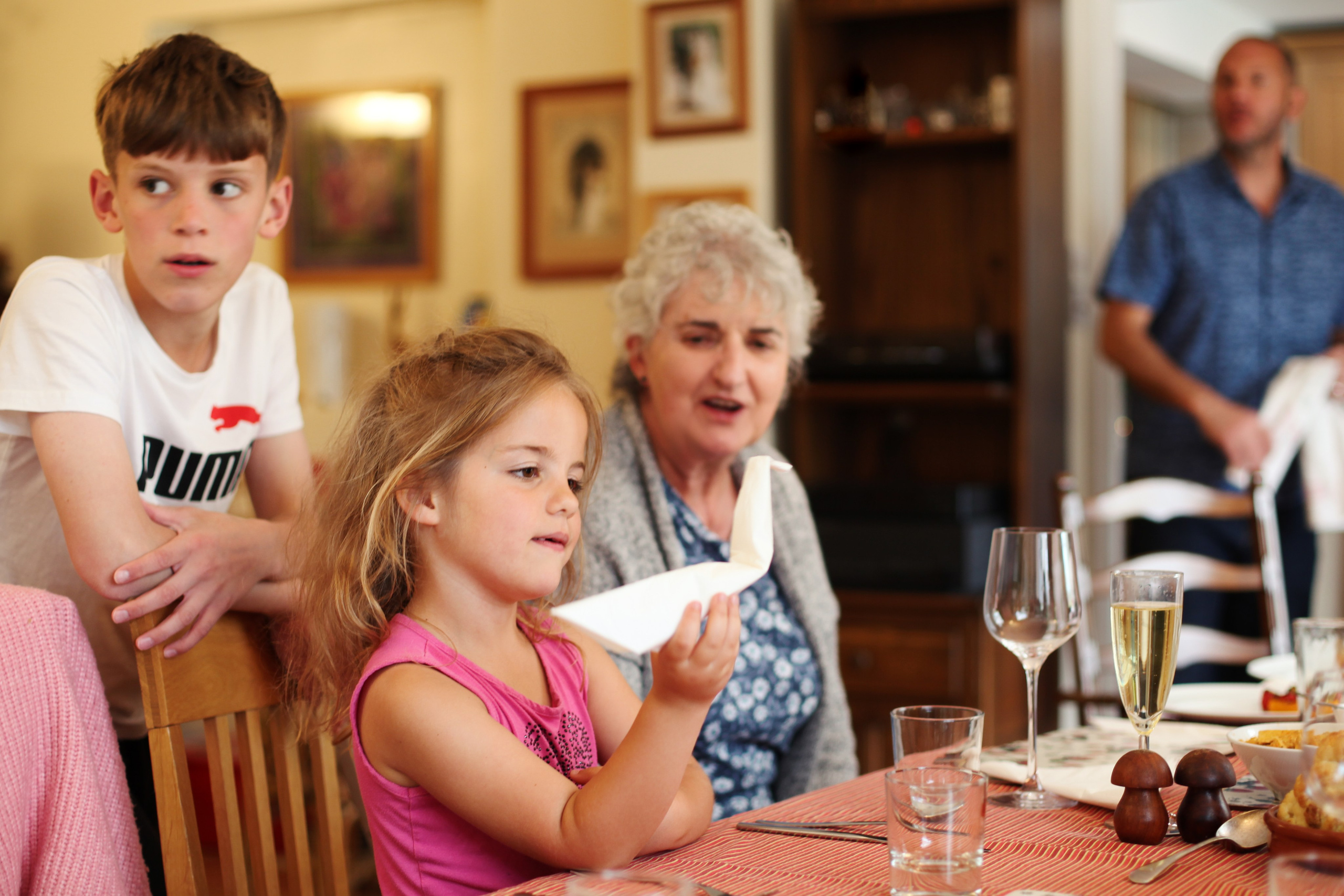 Family and Wedding. Photographer Anya Goldenberg. Works in Reading and surrounding areas