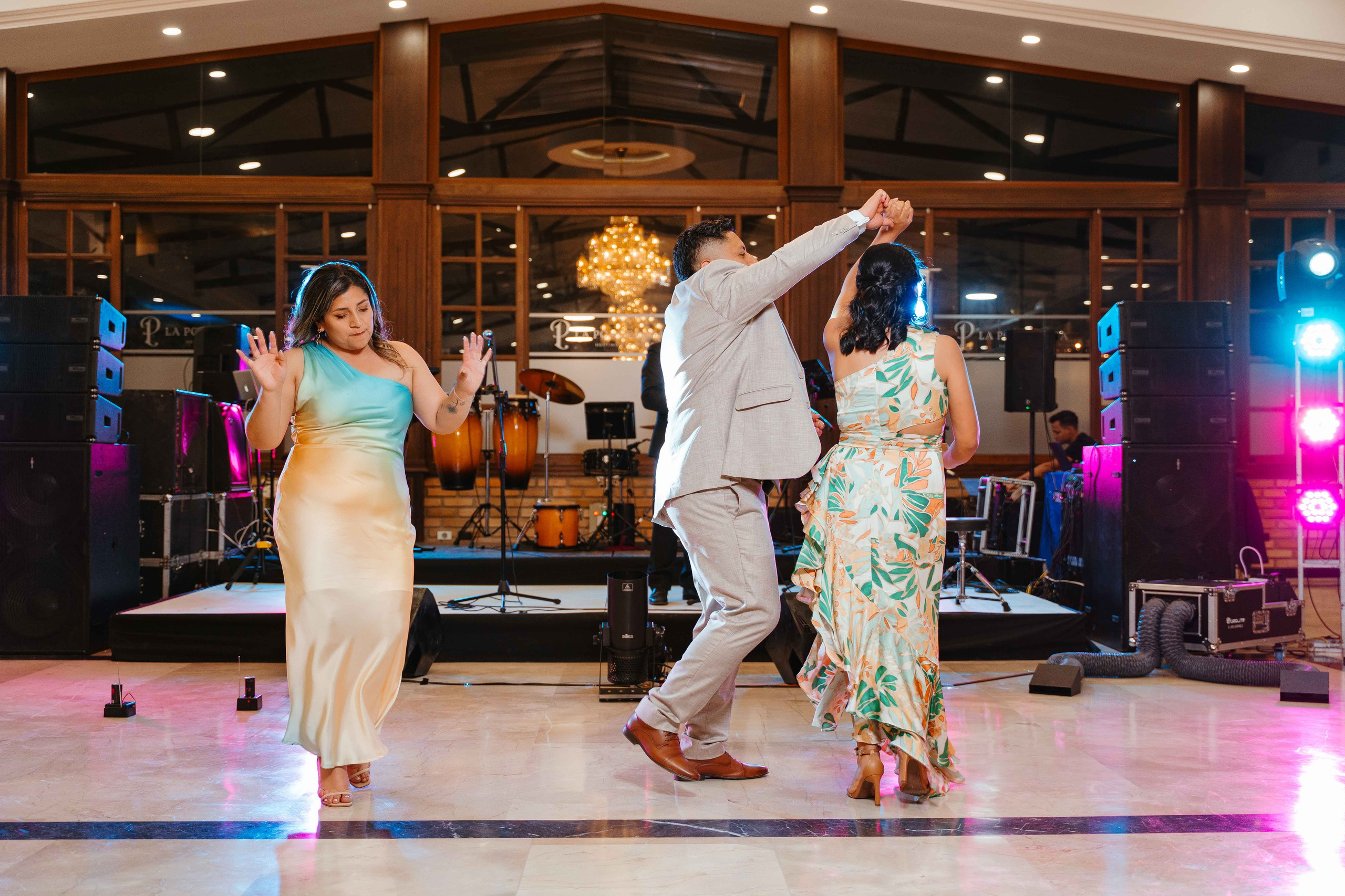 Karol y Jairon. Fotógrafo de bodas en Loja Ecuador | Piero Alvarez PH