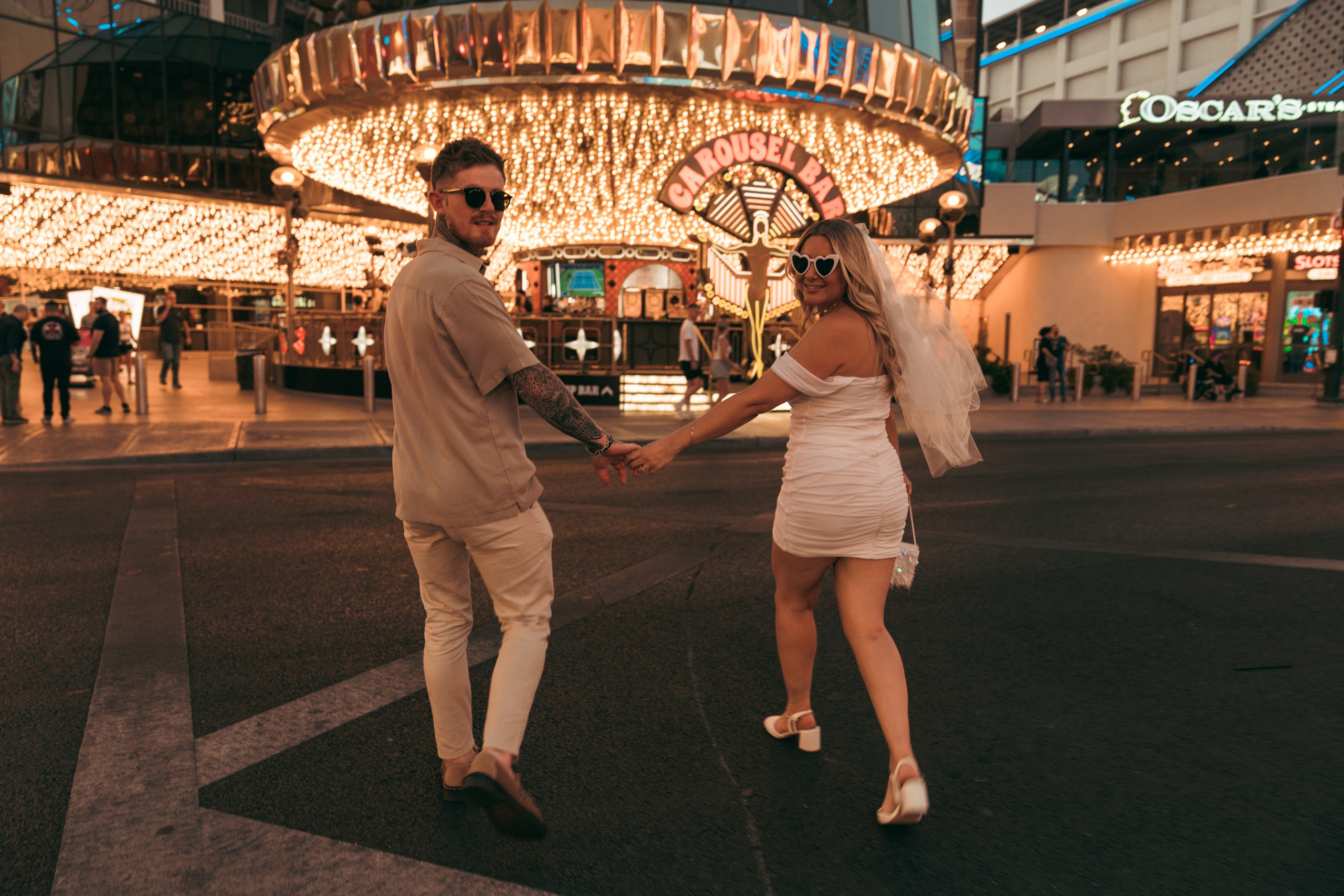 Nia& Joe. Wedding & elopement photographer Viktoriya Kravtsov. Las Vegas