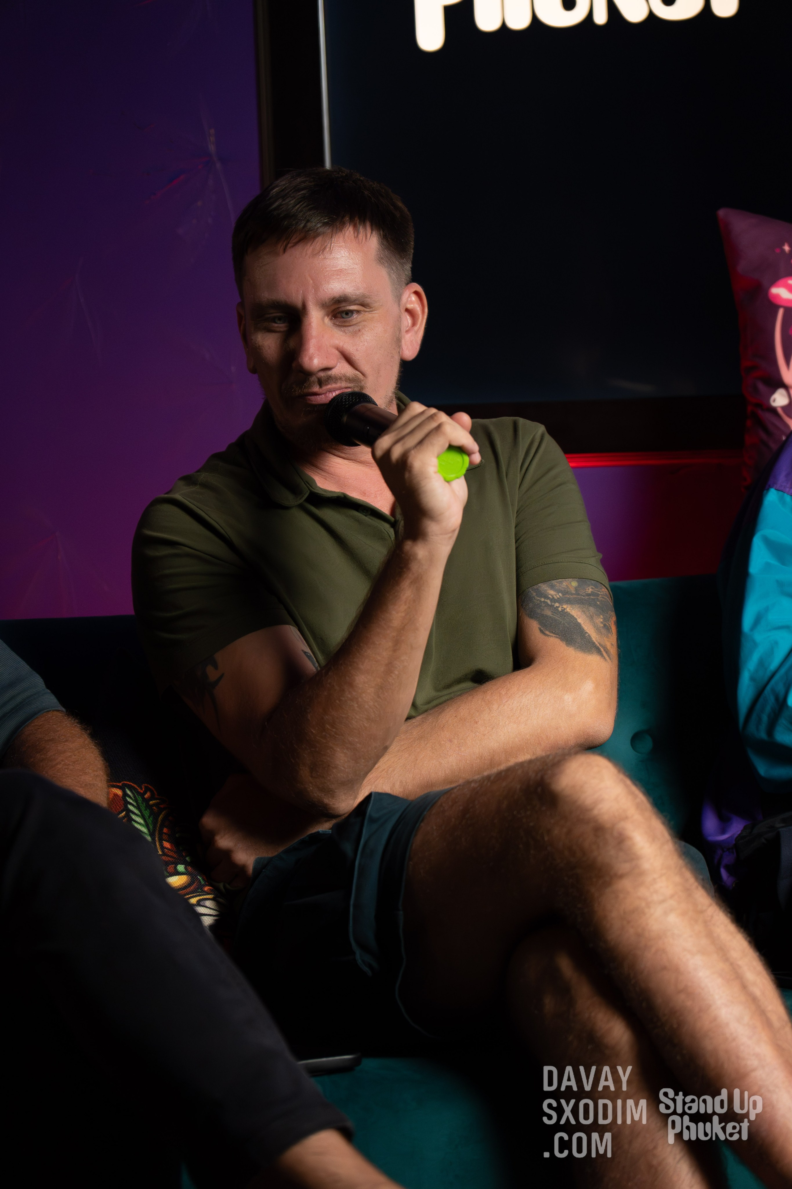 Standup-шоу «Тай-Болтай» | Фоторепортаж | Афиша | DAVAYSXODIM.com PHUKET. АФИША|ФОТОРЕПОРТАЖИ|ИВЕНТЫ|ПХУКЕТ