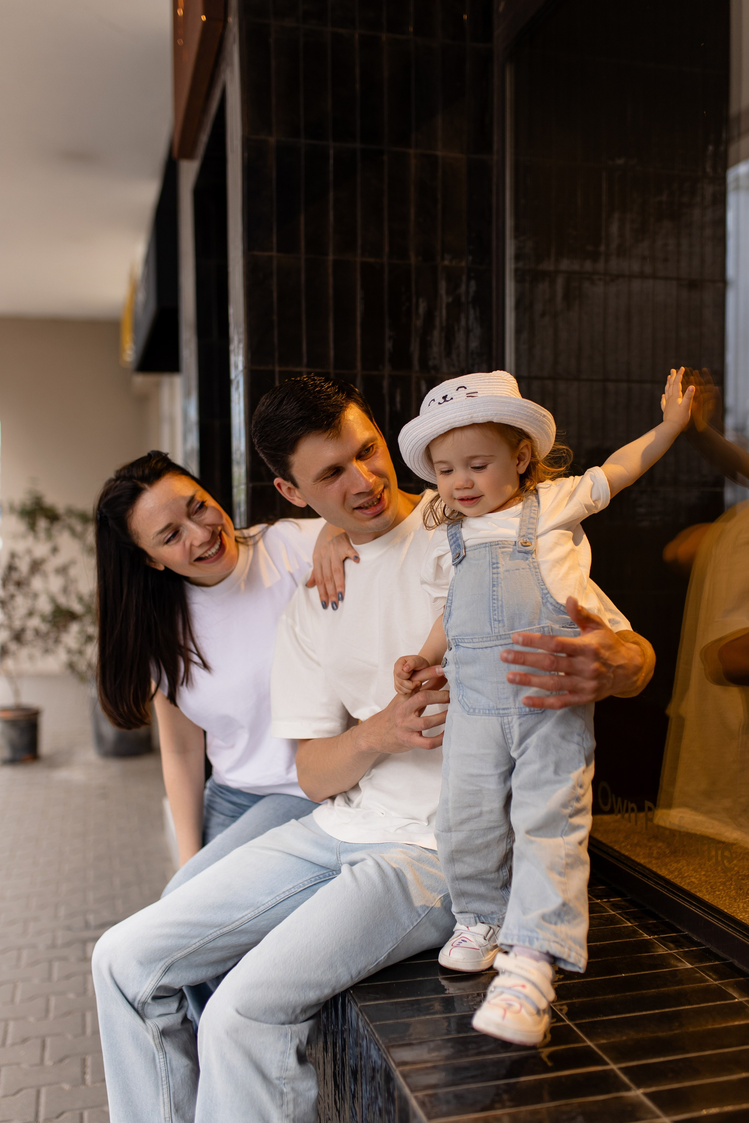 Денис+Настя+Єва. Весільний, сімейний фотограф Варшава