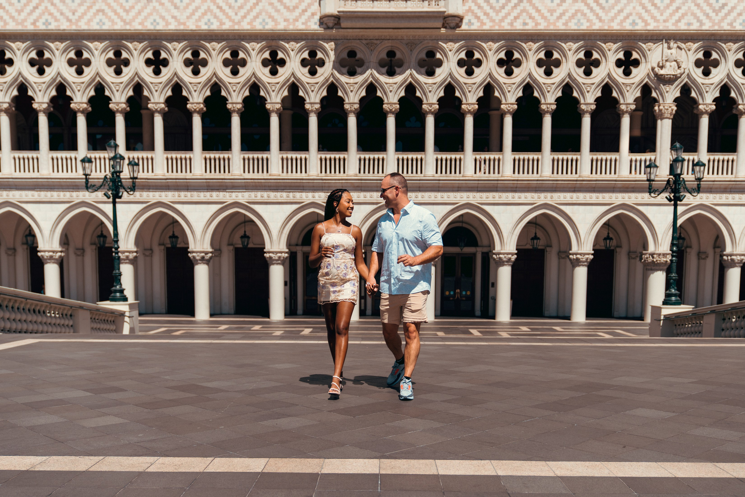 Sai&Kurtis. Wedding & elopement photographer Viktoriya Kravtsov. Las Vegas