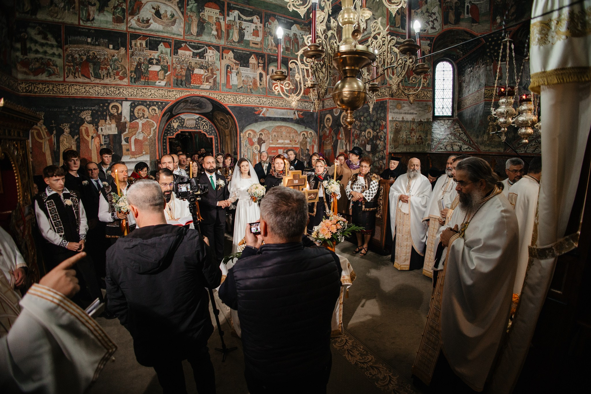 Nunta de Poveste la Sucevița: Cristi și Andreea. Servicii foto-video profesionale, pentru momente de neuitat