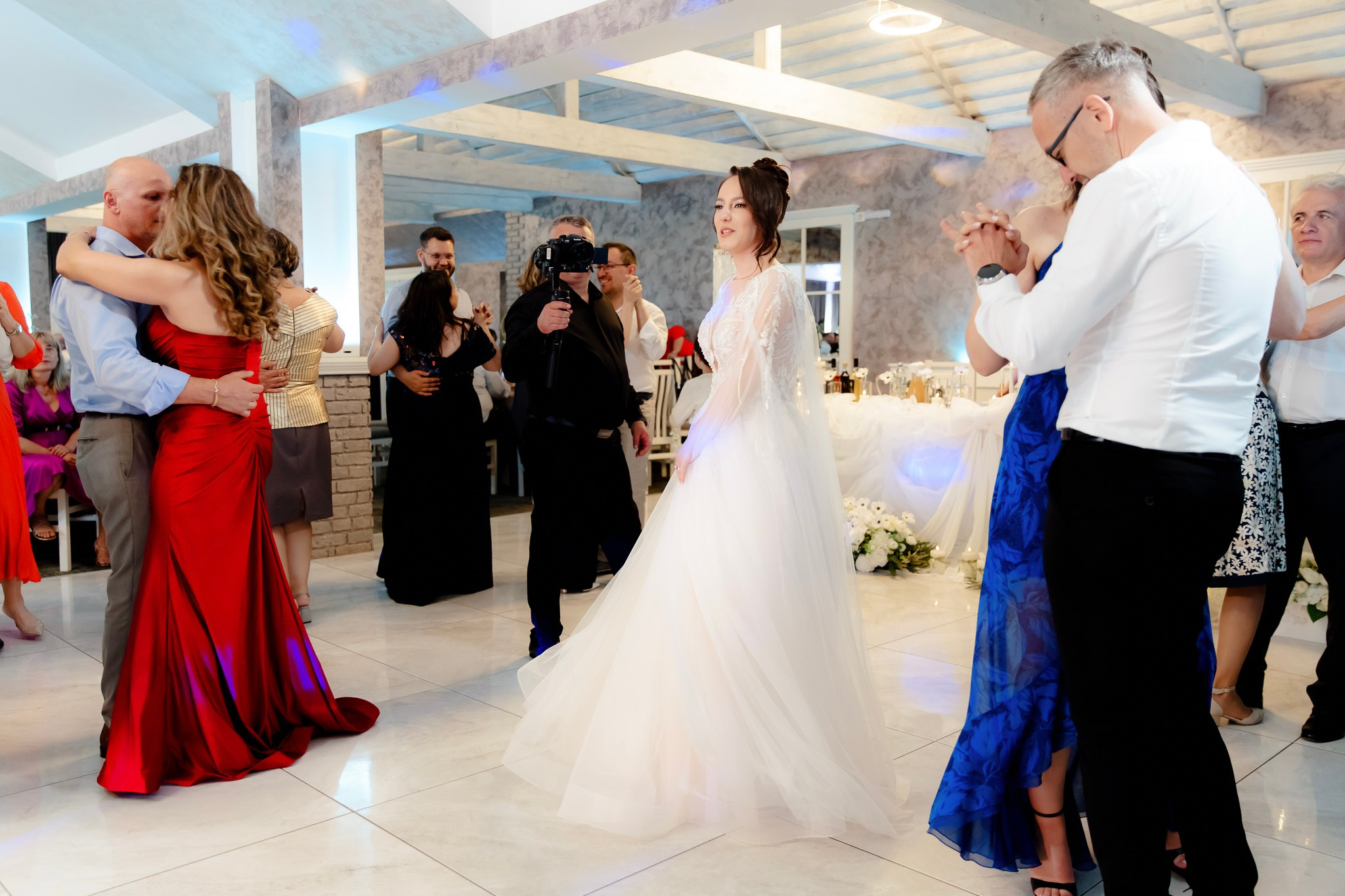 Ioana & Ionuț | Nuntă de poveste la Păstrăvăria Poiana din Mălini județul Suceava. Servicii foto-video profesionale, pentru momente de neuitat