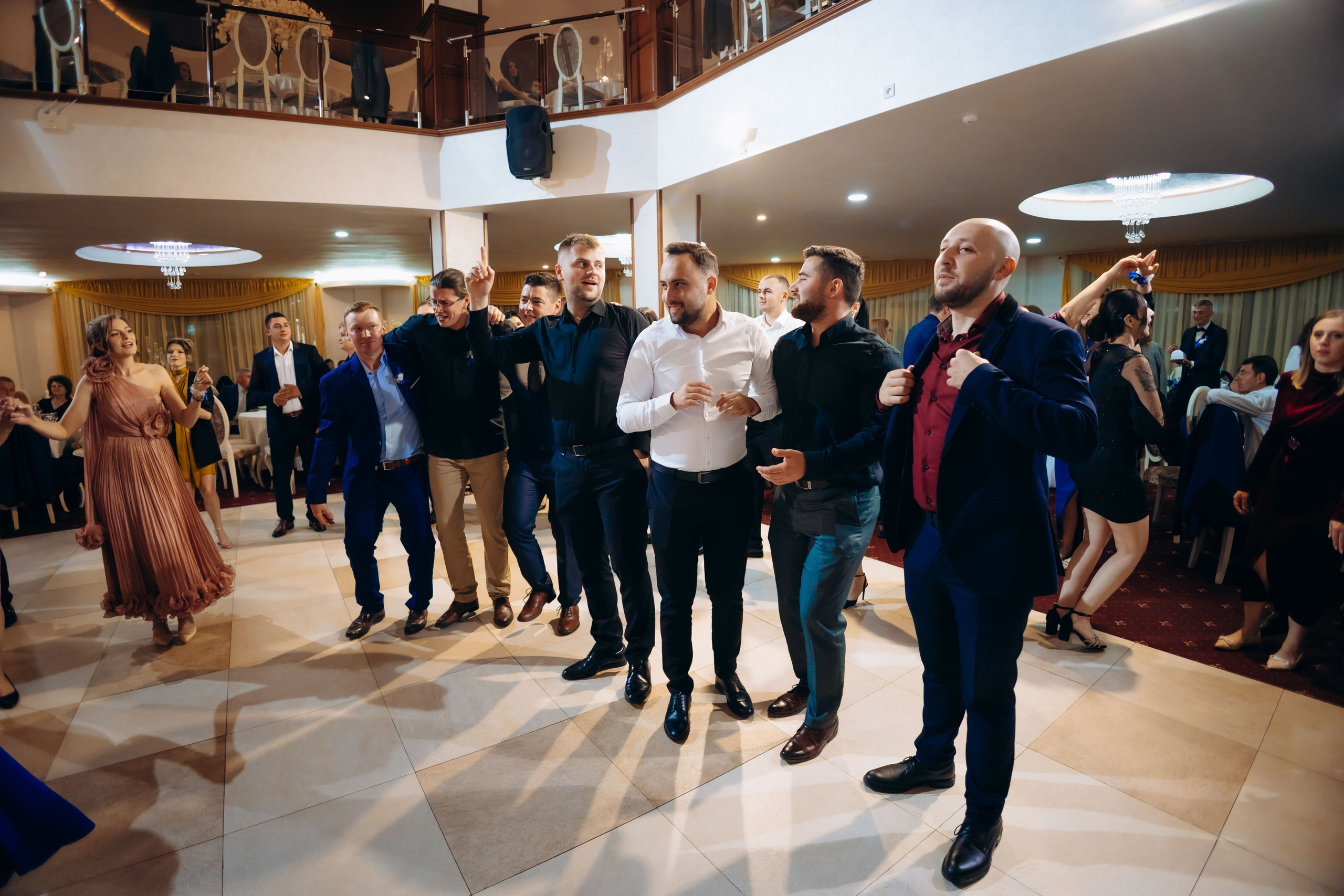 Loredana & Emilian – Ziua Nunții | Videografie - fotografie Botez Suceava, Iași, Botoșani. Servicii foto-video profesionale, pentru momente de neuitat