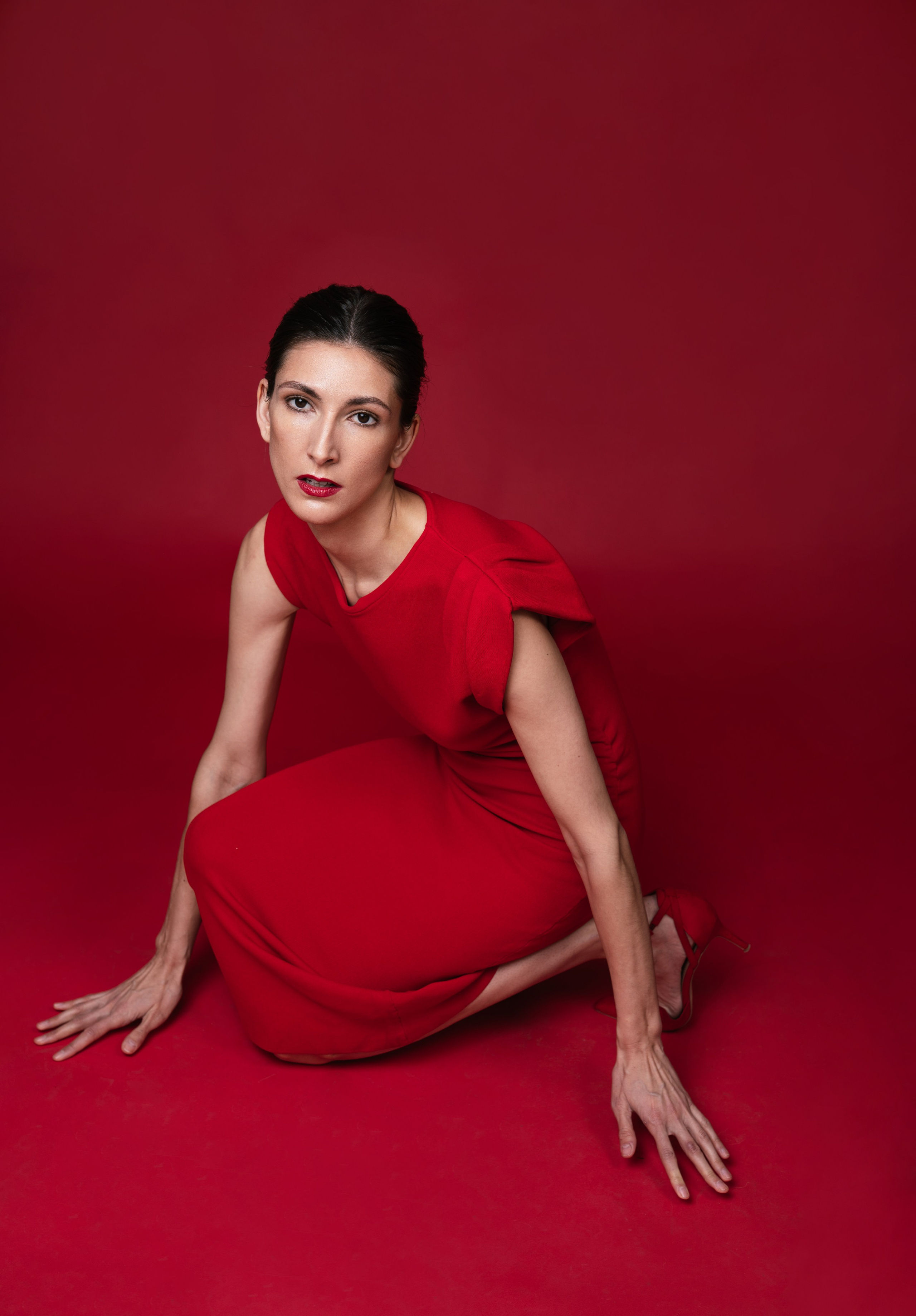 Studio photo shooting Madrid. Photographer in Madrid, Spain. Alyona Belyaninova